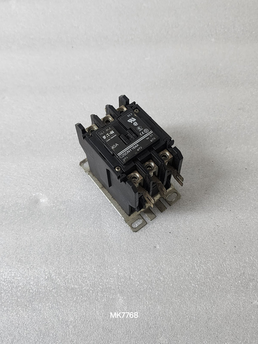 EATON C25DNY164A 3-POLE MAGNETIC CONTACTOR 40A COIL VOLTAGE  110-120V