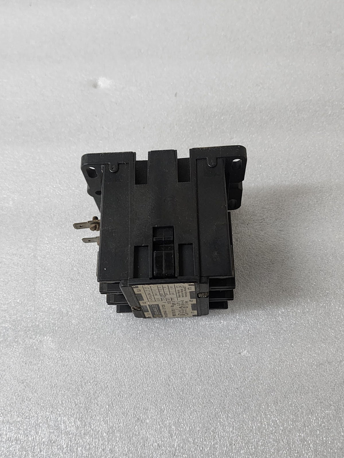 SQUARE D 8910DPA43 3-POLE CONTACTOR 40A COIL VOLTAGE 110-120V