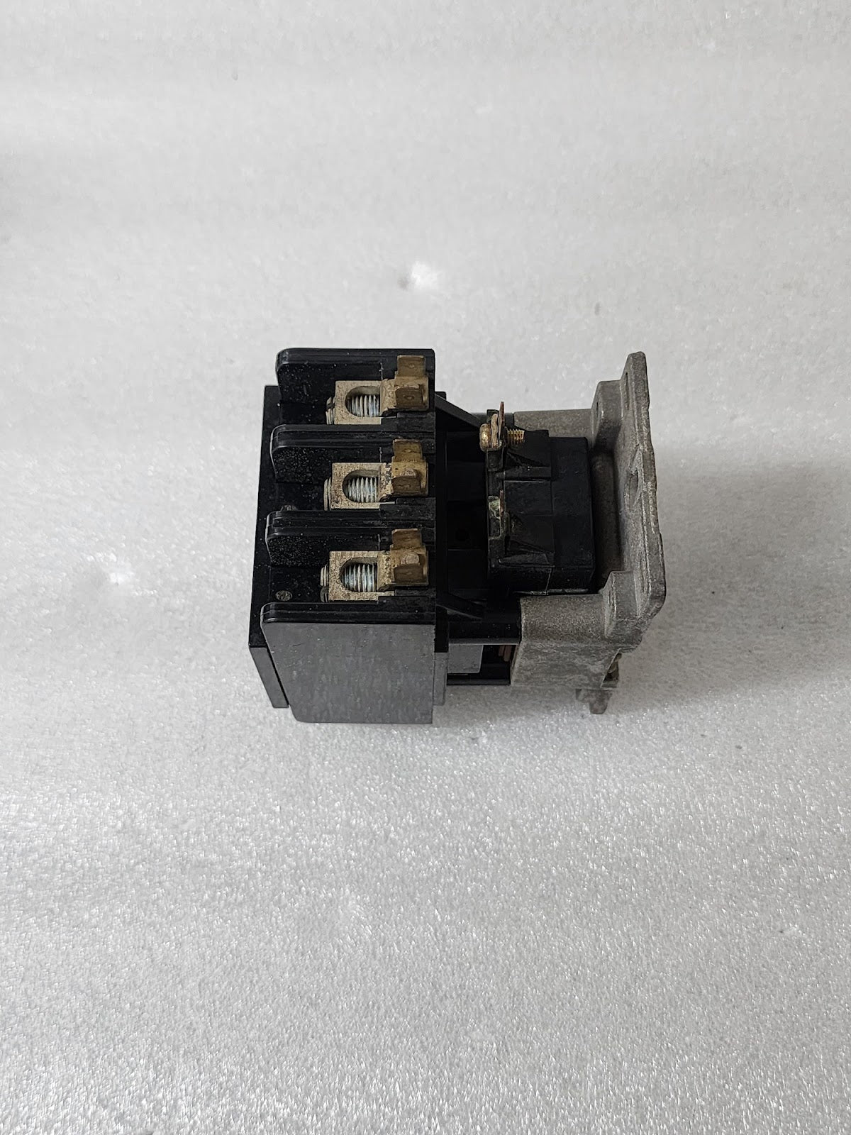 GENERAL ELECTRIC CR353FF3BA1 MAGNETIC CONTACTOR 60A COIL VOLTAGE 110-120V