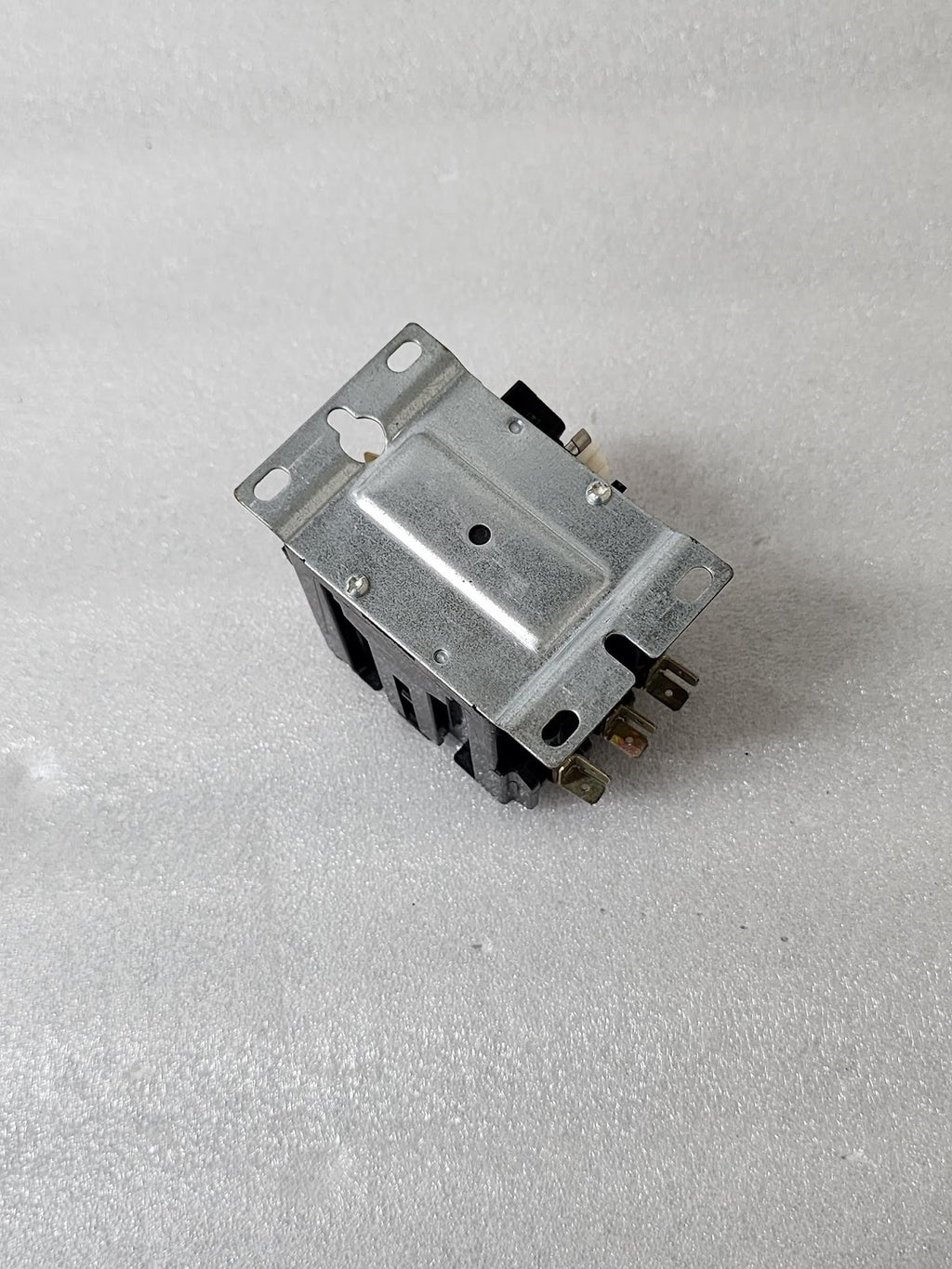 SIEMENS 42BF35AJBWA DEFINITE PURPOSE CONTACTOR 87713-101-3 COIL VOLTAGE 24V