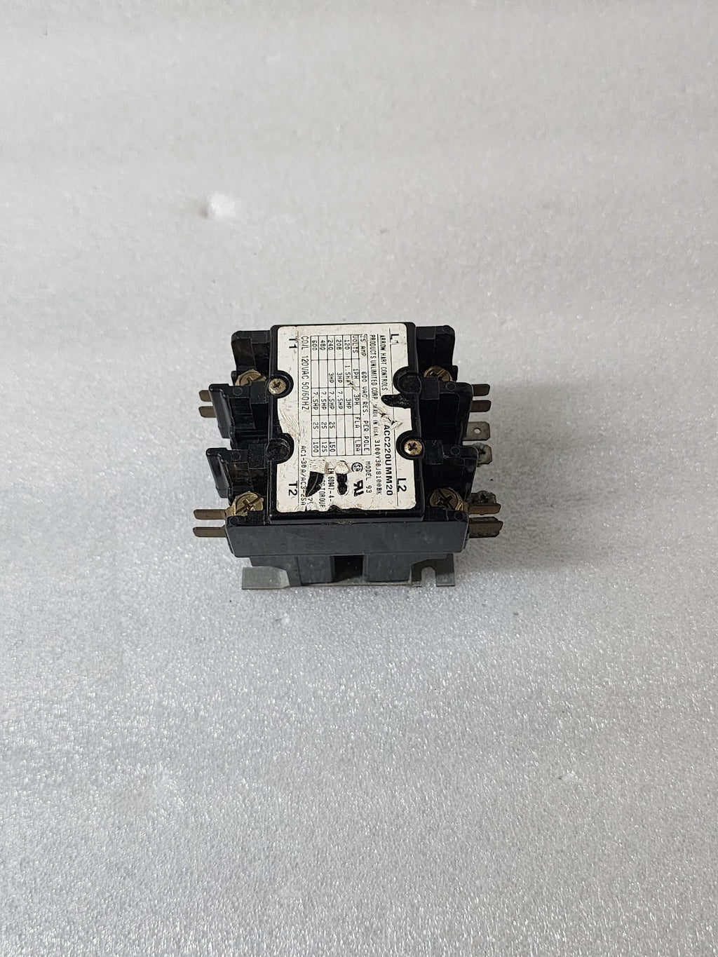 ARROW HART CONTROLS ACC220UMM20 3-POLE CONTACTOR 25A COIL VOLTAGE 120V