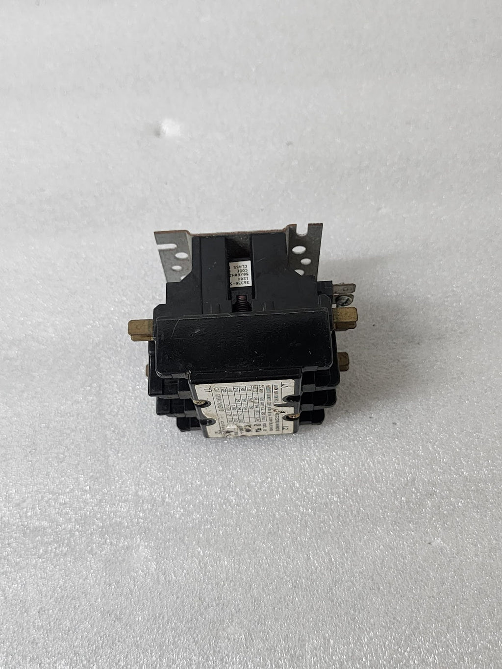 ARROW HART CONTROLS ACC220UMM20 3-POLE CONTACTOR 25A COIL VOLTAGE 120V