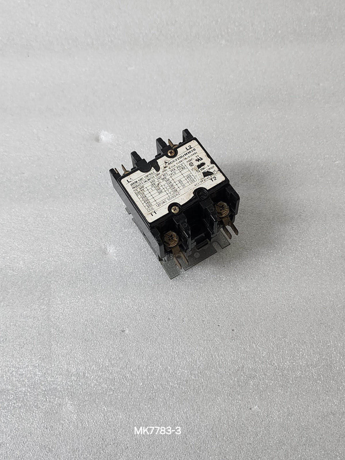 ARROW HART CONTROLS ACC220UMM20 3-POLE CONTACTOR 25A COIL VOLTAGE 120V