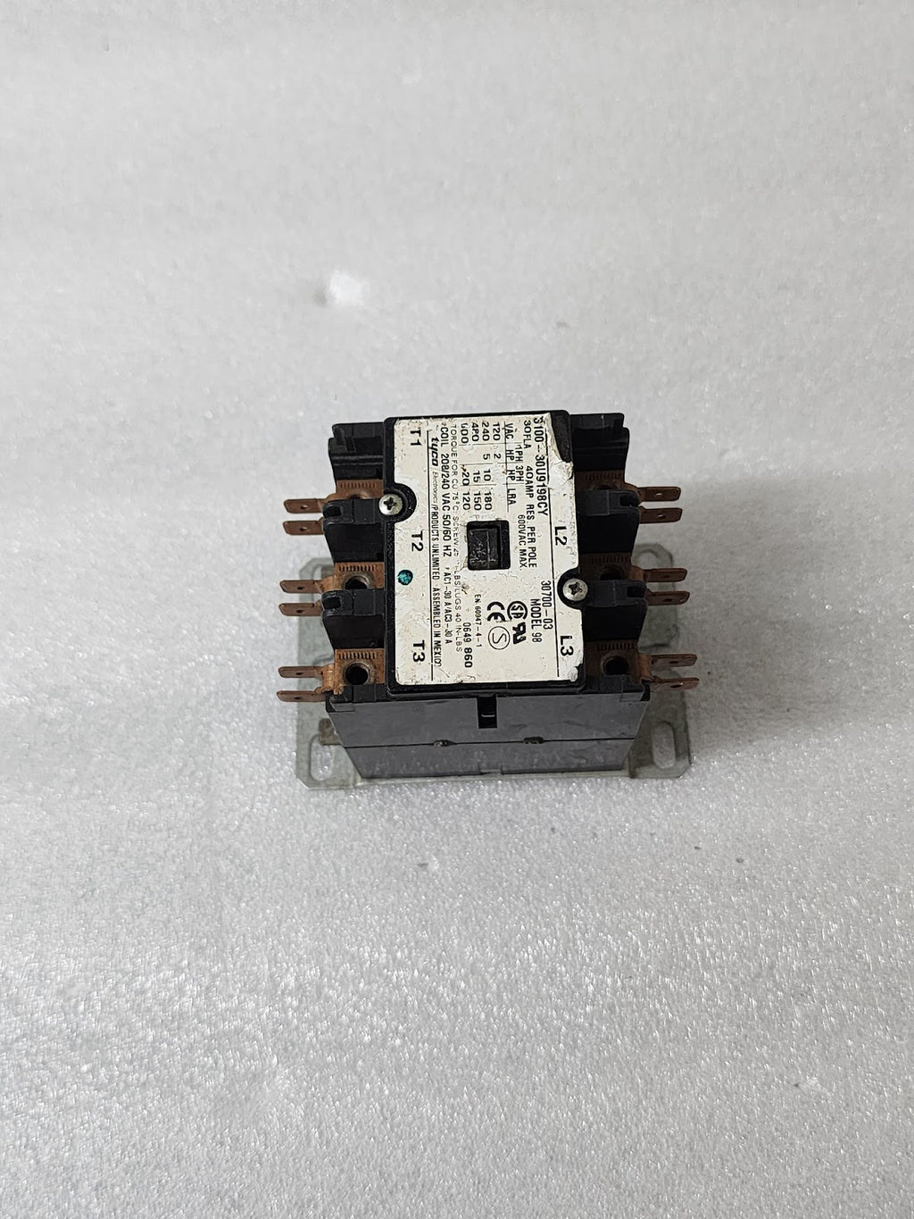 TYCO ELECTRONICS 3100-30U9198CY 3P CONTACTOR 30A 30700-03 COIL VOLTAGE 208-240V