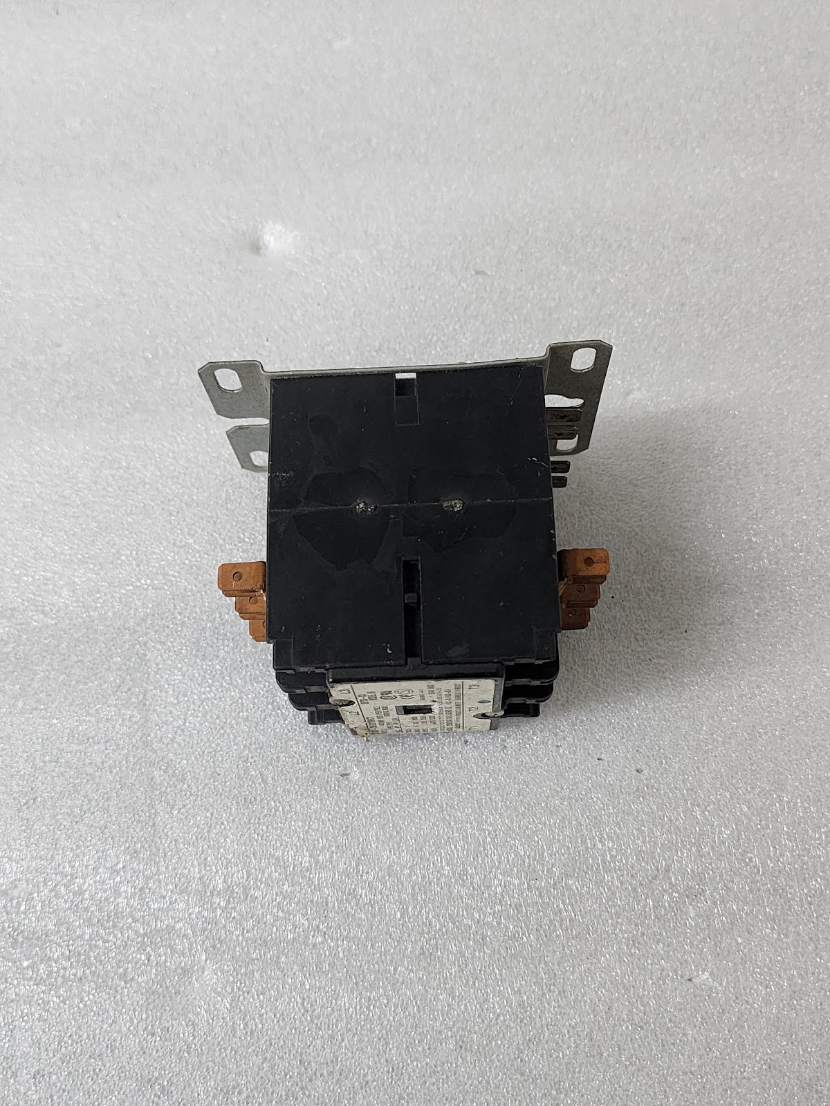 TYCO ELECTRONICS 3100-30U9198CY 3P CONTACTOR 30A 30700-03 COIL VOLTAGE 208-240V