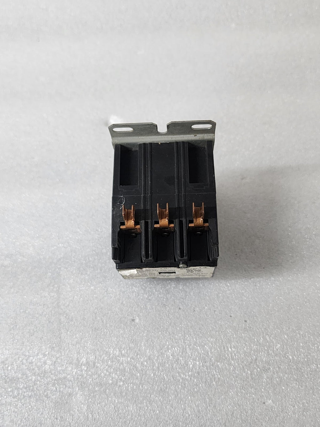 TYCO ELECTRONICS 3100-30U9198CY 3P CONTACTOR 30A 30700-03 COIL VOLTAGE 208-240V