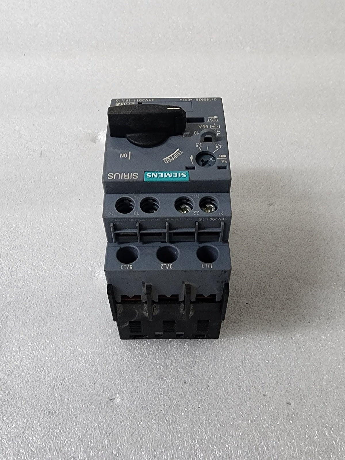 SIEMENS 3RV2011-1FA10 CIRCUIT BREAKER FOR MOTOR PROTECTION