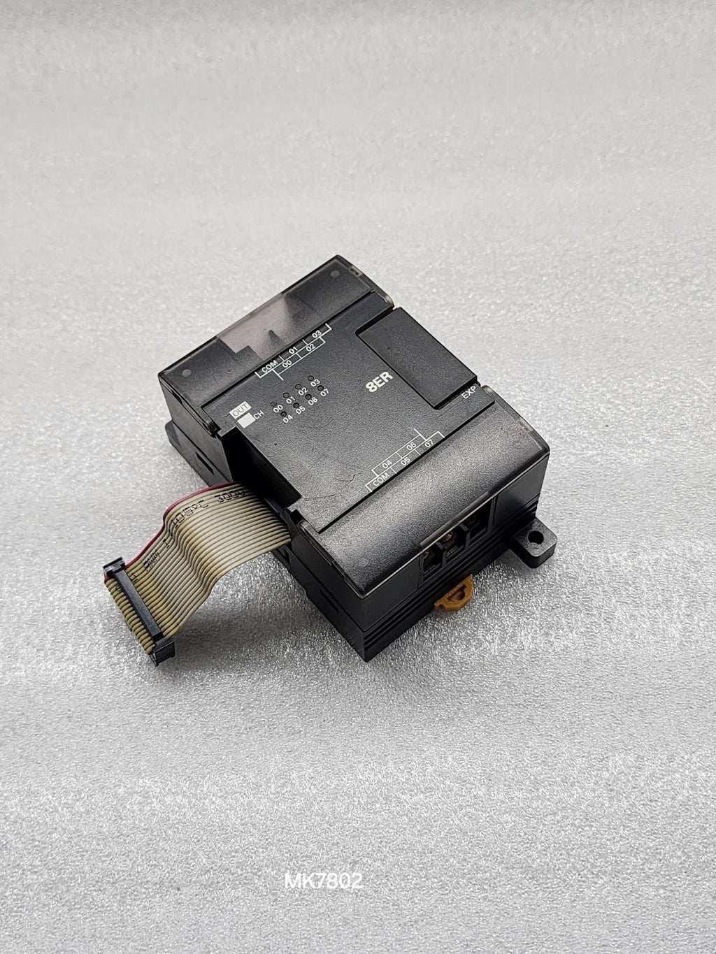 OMRON CP1W-8ER DIGITAL OUTPUT MODULE