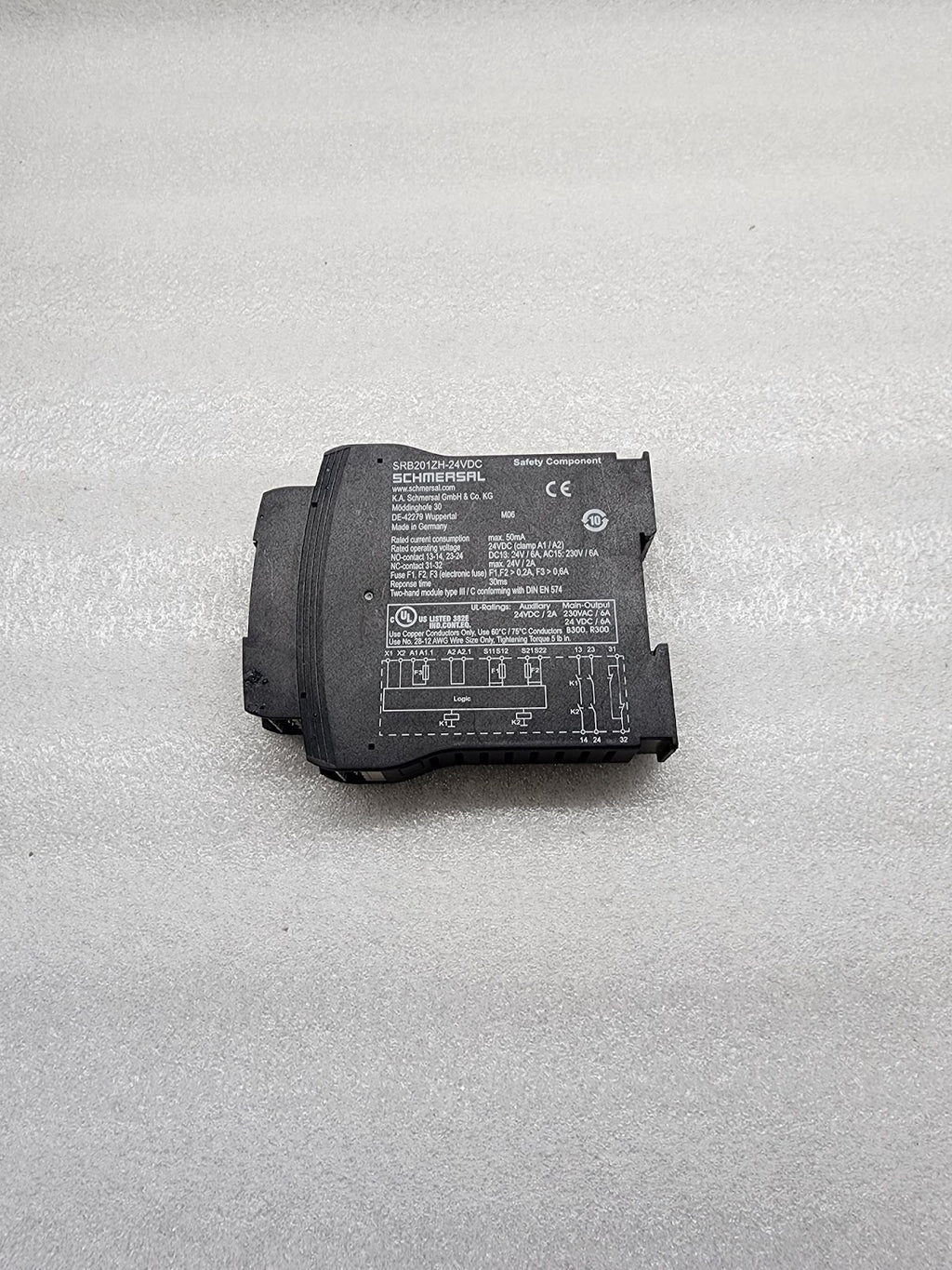 SCHMERSAL SRB201ZH-24VDC SAFETY RELAY CONTROLLER