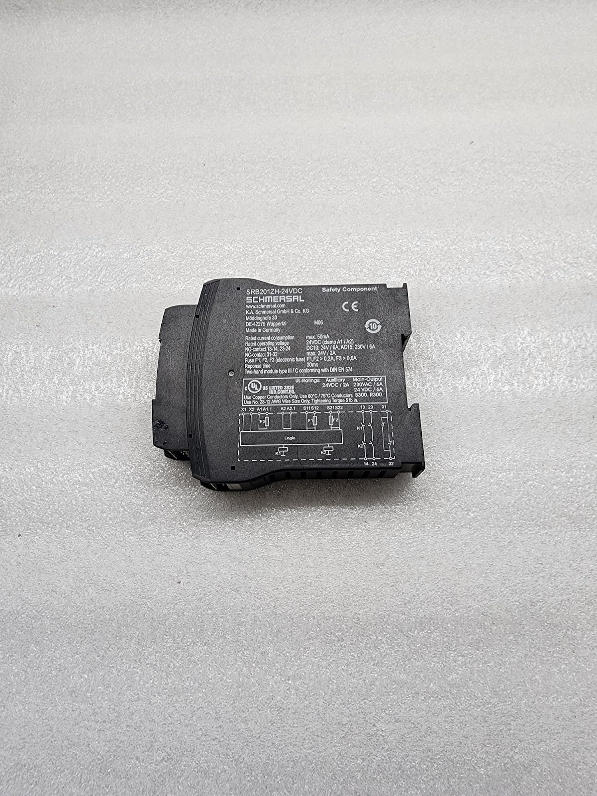 SCHMERSAL SRB201ZH-24VDC SAFETY RELAY CONTROLLER