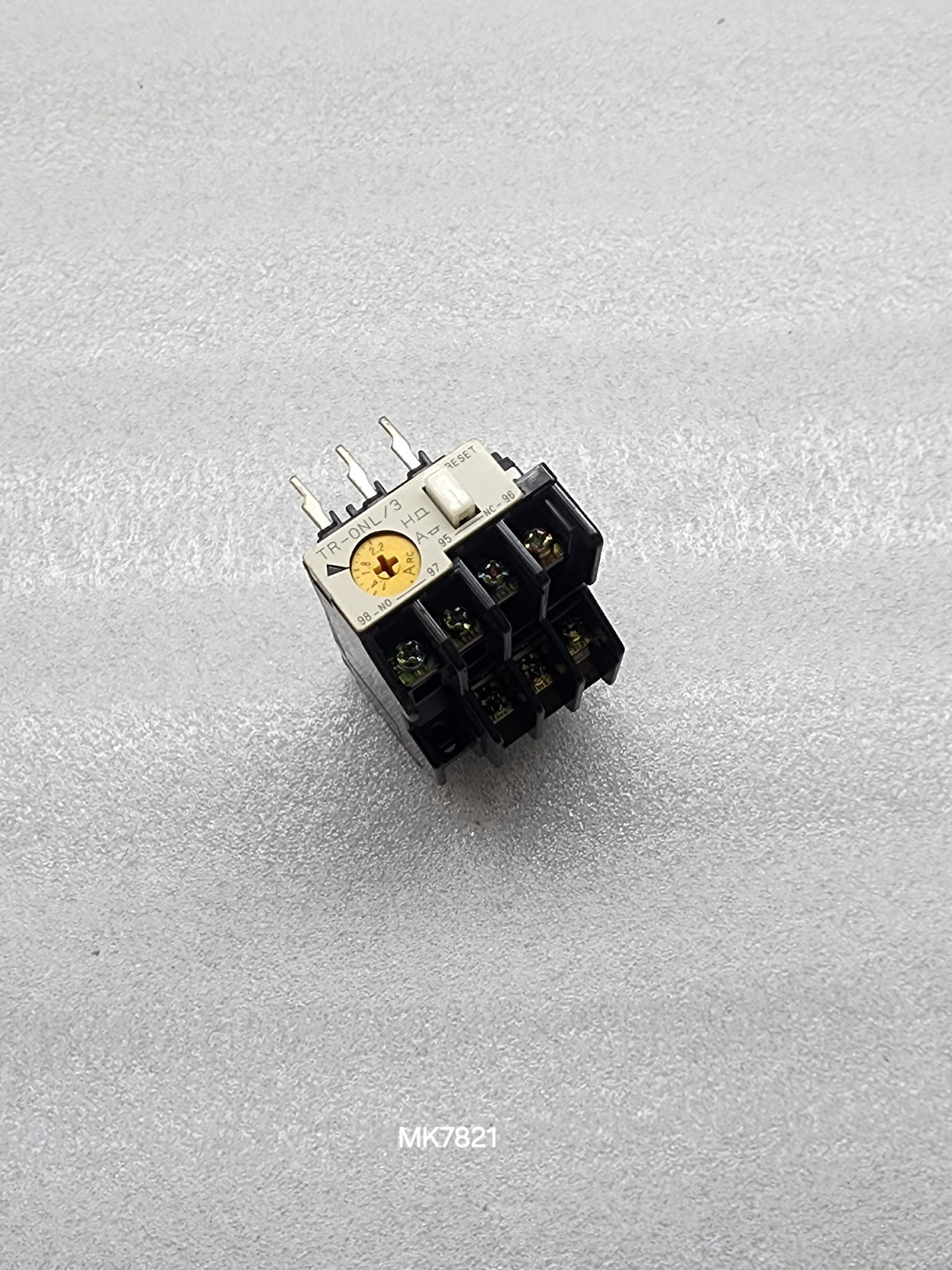 FUJI ELECTRIC TR-0NL/3 OVERLOAD RELAY 1.4-2.2A