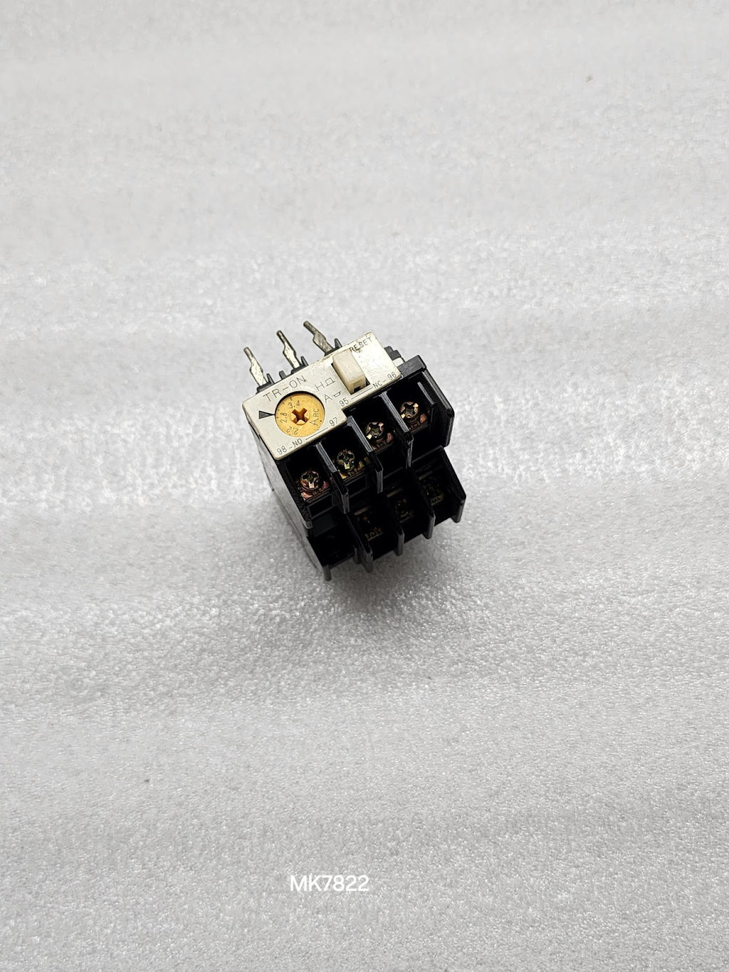 FUJI ELECTRIC TR-0N OVERLOAD RELAY 2.2-3.4A