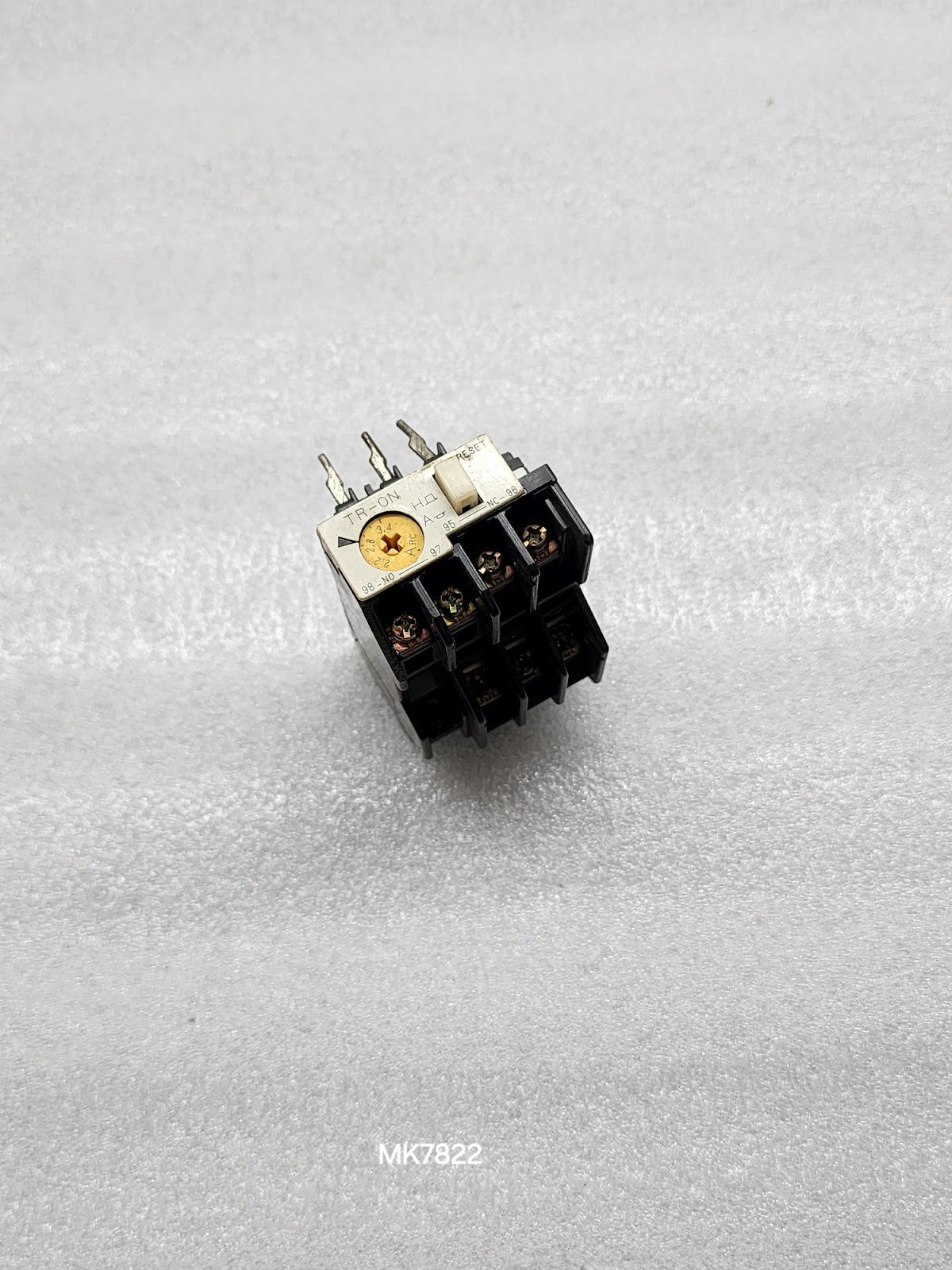 FUJI ELECTRIC TR-0N OVERLOAD RELAY 2.2-3.4A