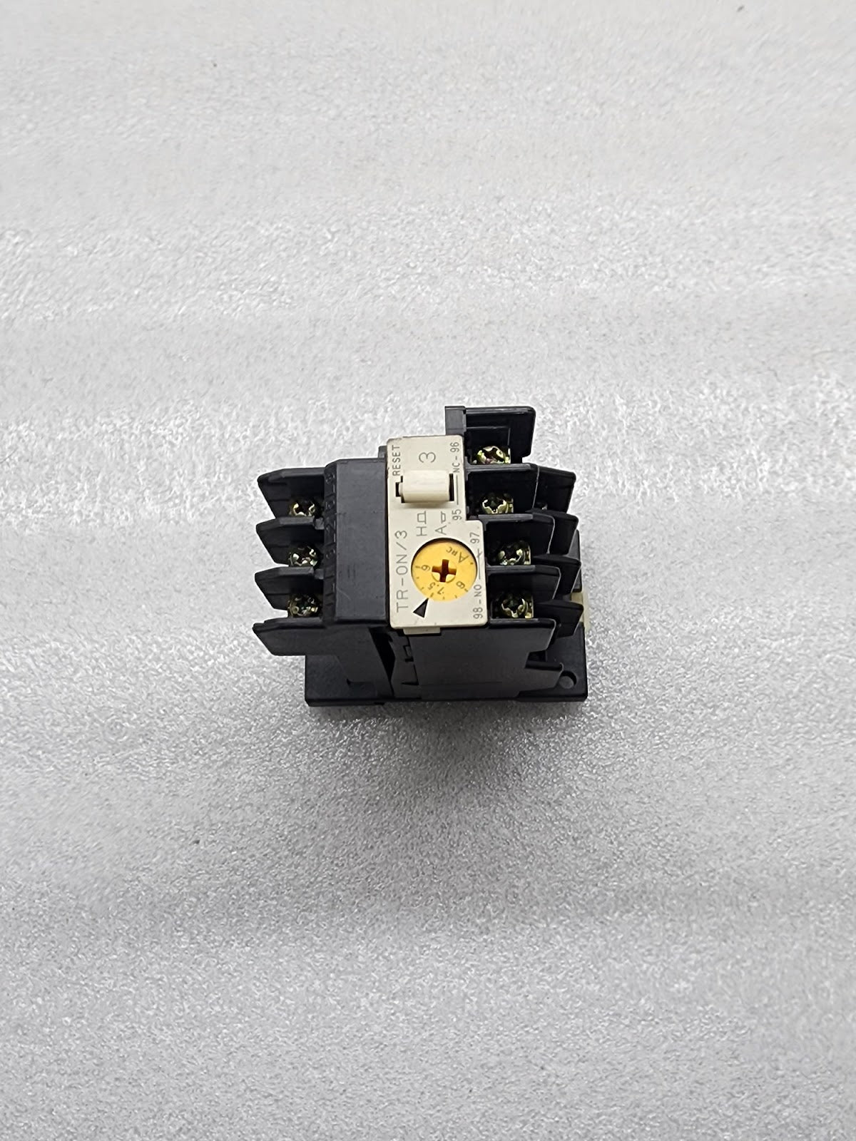 FUJI ELECTRIC TR-0N/3 OVERLOAD RELAY 6-9A