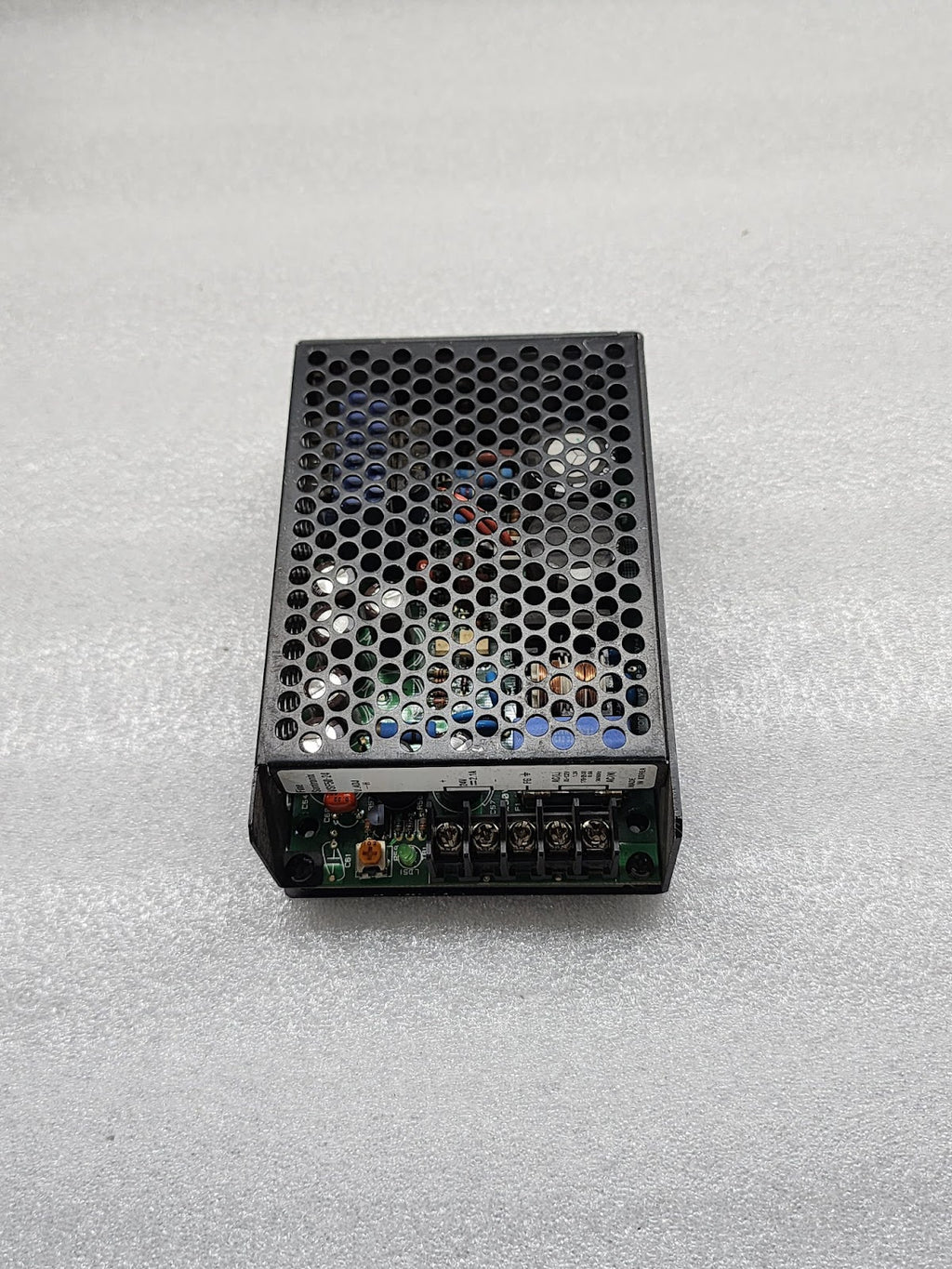 FINE SUNTRONIX VSF50-24 POWER SUPPLY 24VDC 2.1A
