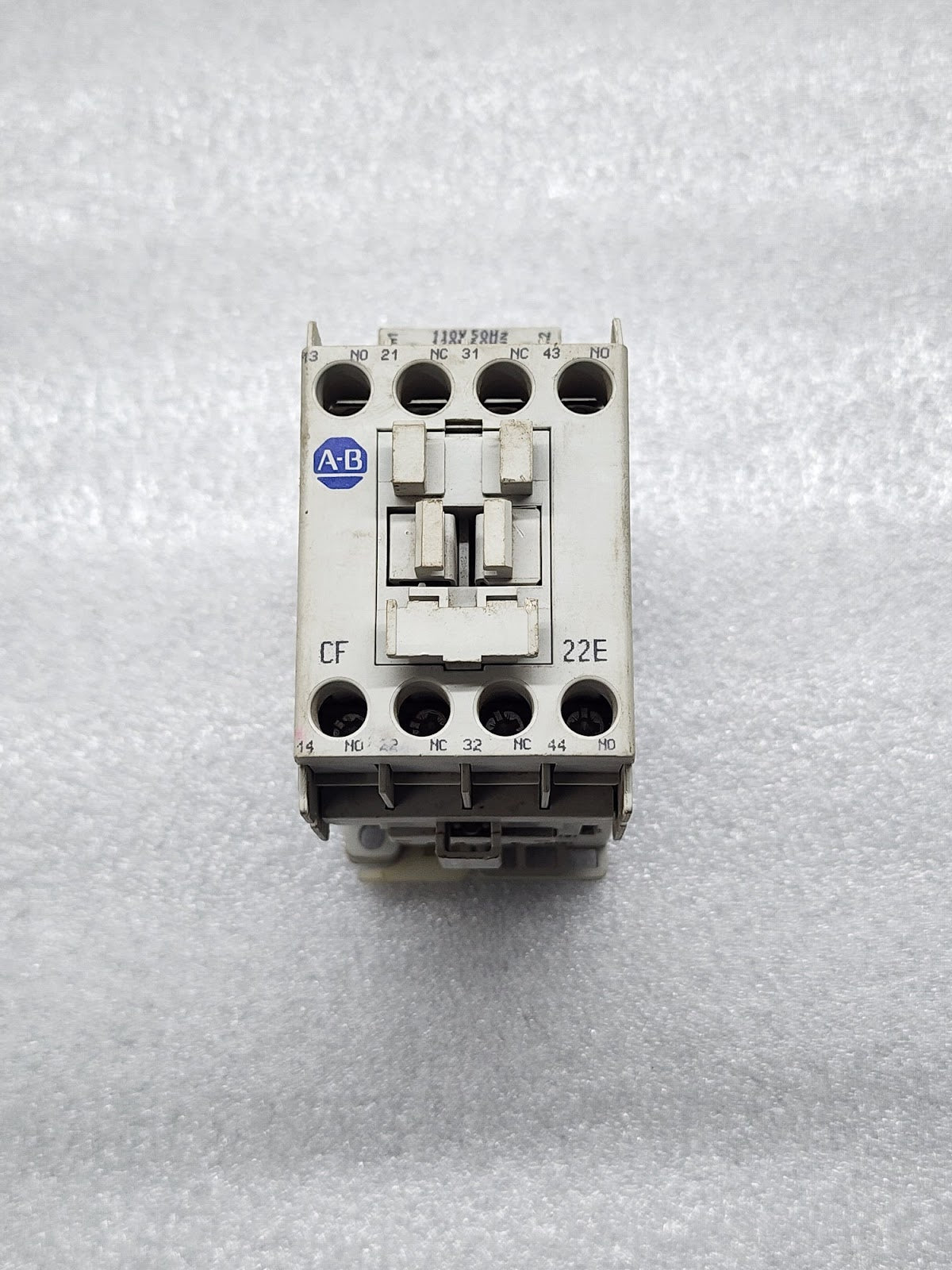 ALLEN BRADLEY CAT 700-CF220-A MAGNETIC CONTACTOR COIL VOLTAGE 110-120V
