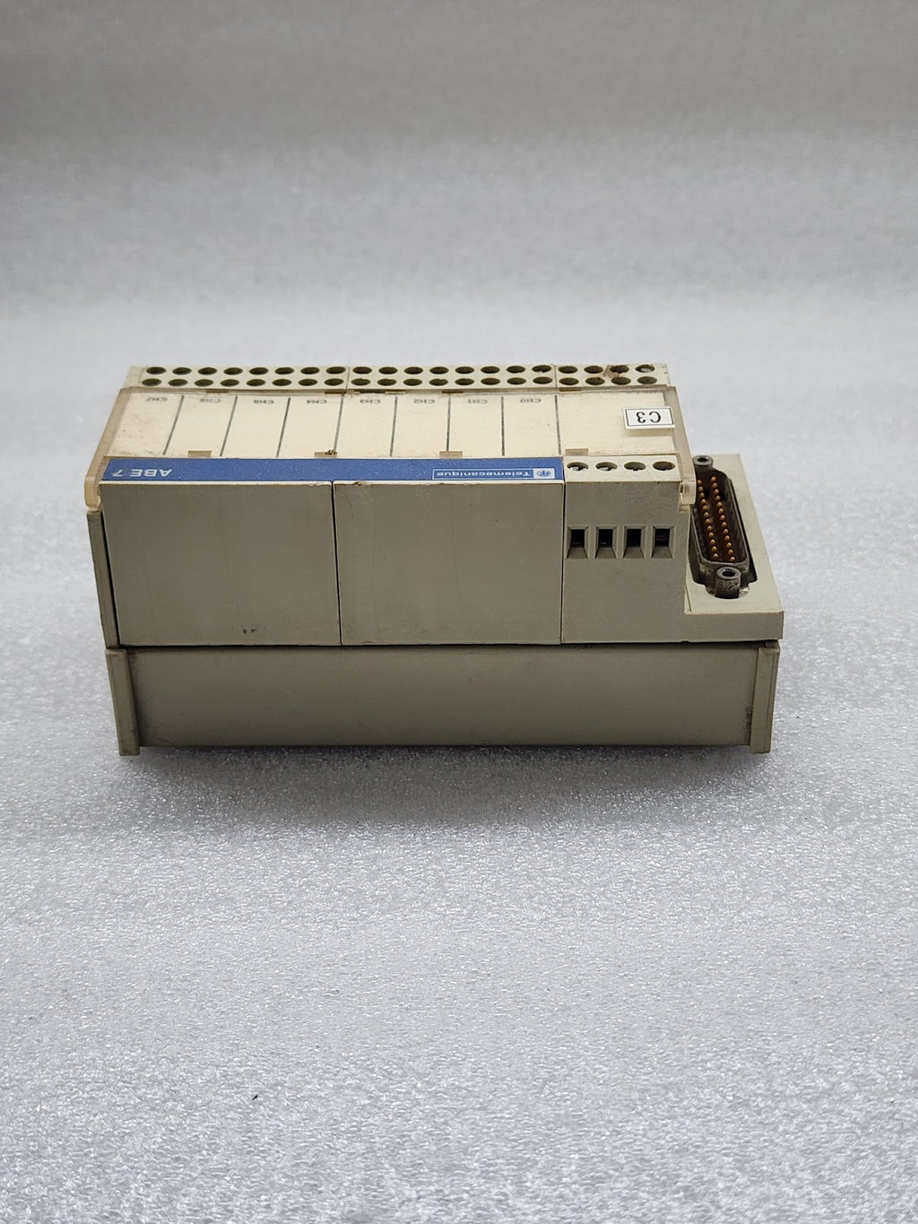 TELEMECANIQUE ABE7-CPA02 CONNECTION SUB BASE MODULE