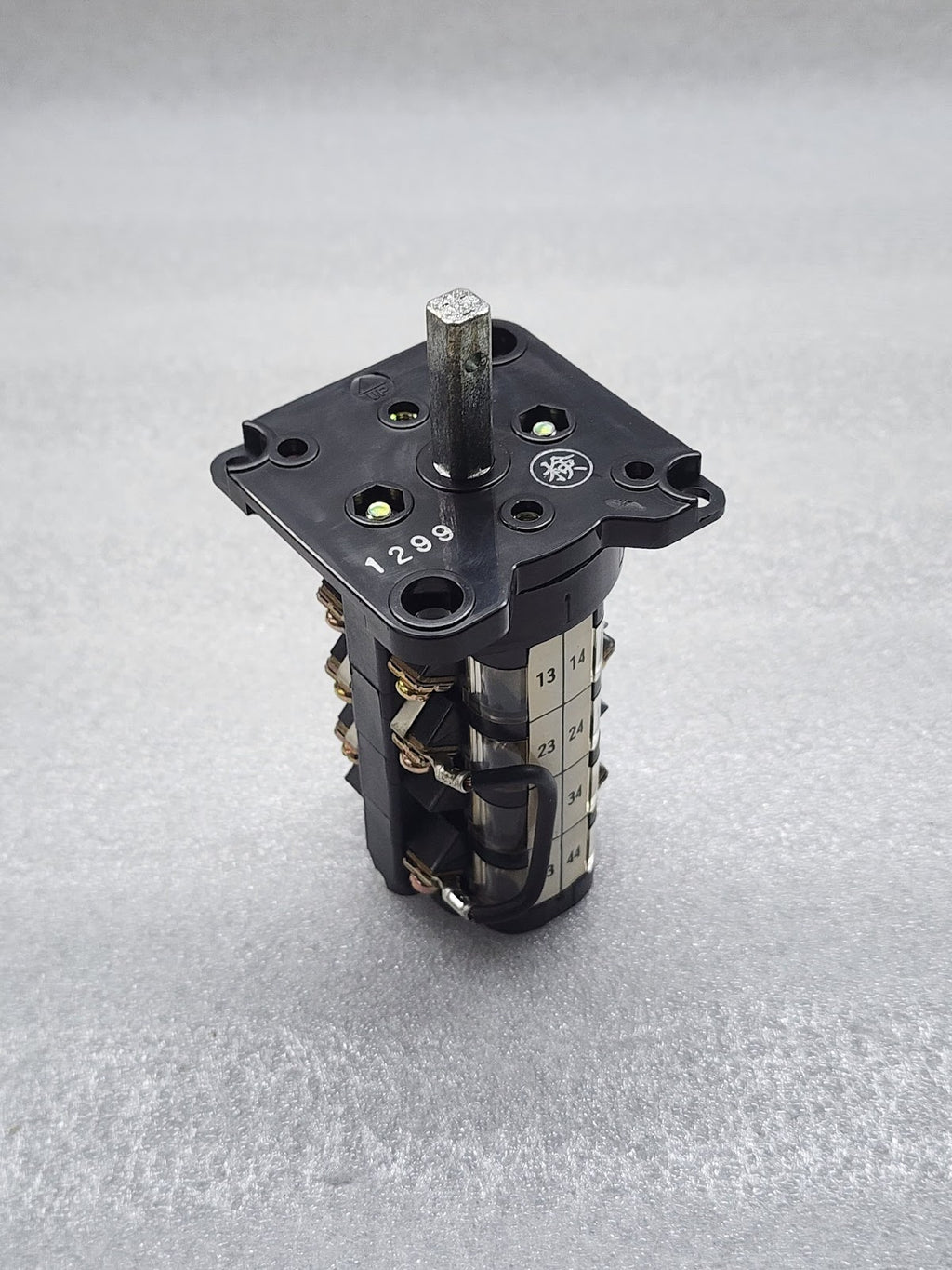 SEIKO ELECTRIC EN4X CAM SWITCH 600V 15A 036 A