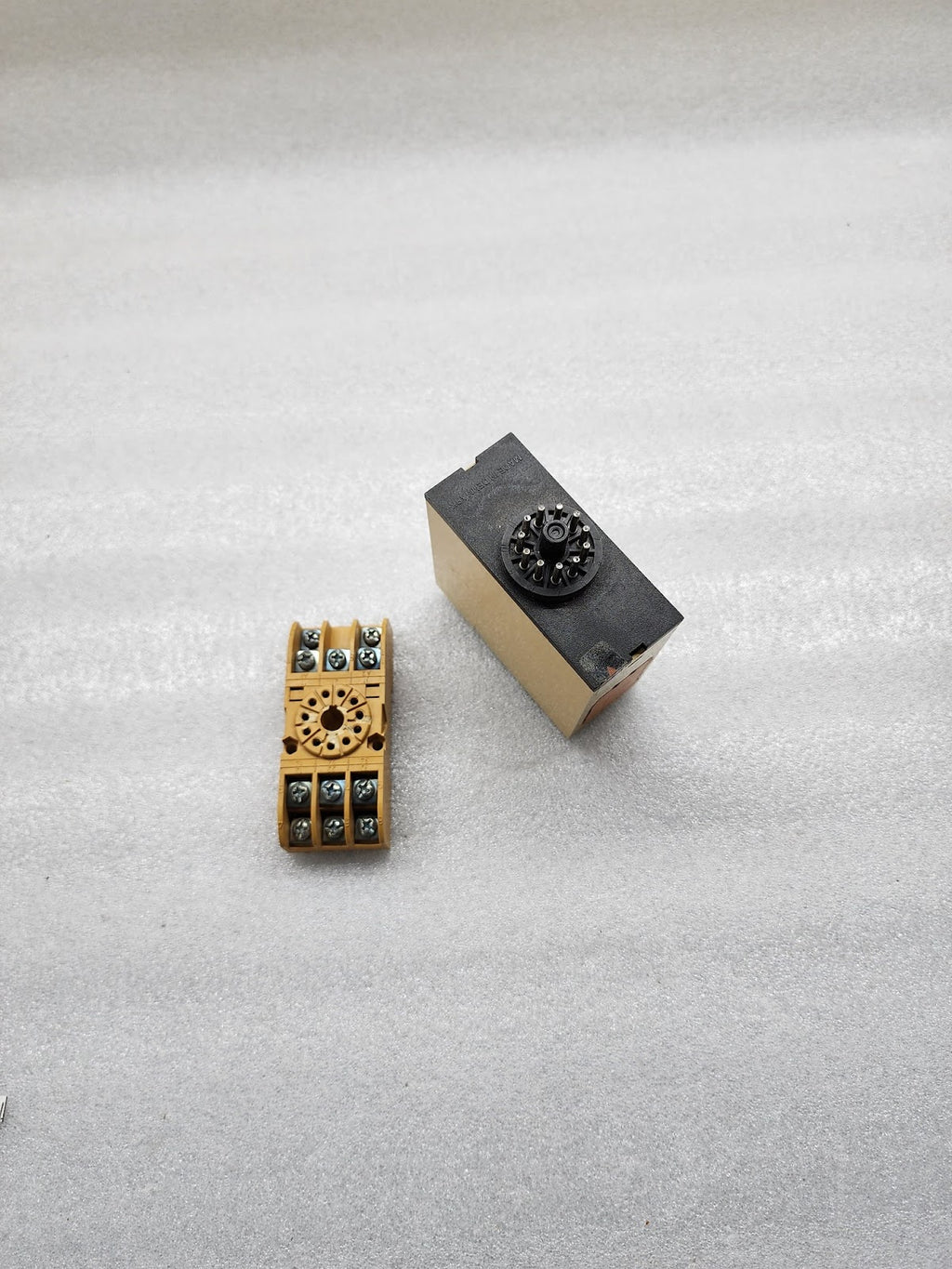 ELECTROMATIC SB 125 724 DELAY ON-RELEASE AFTER DEENERGIS