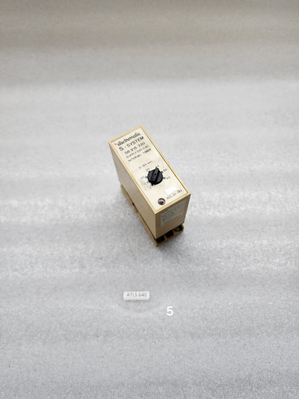 ELECTROMATIC SB215220 INTERVAL TIMER 220VAC
