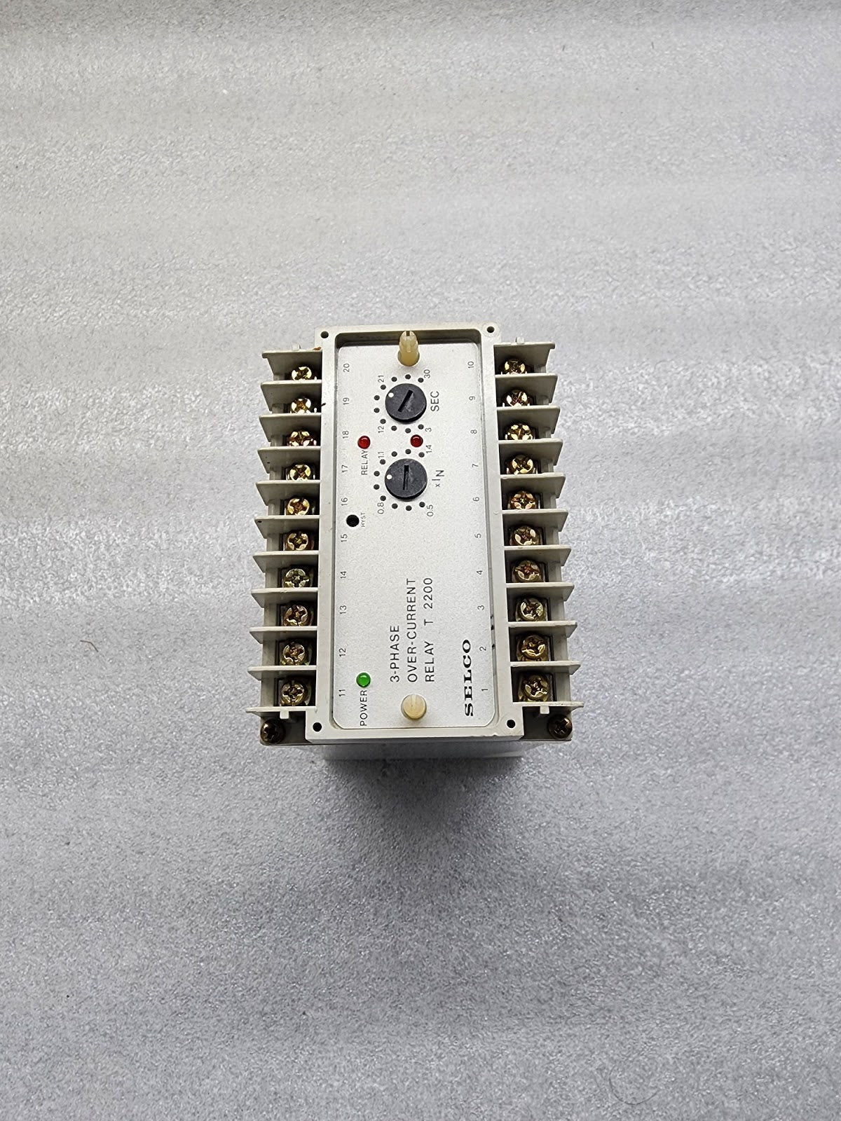 SELCO T2200-09 3-PHASE OVER-CURRENT RELAY 380-440V 5A