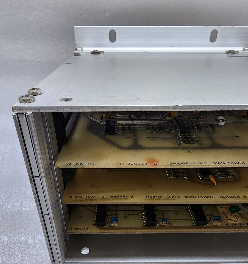 BRIDGE WING MANEOUVRE HE220032A HE220031A HE220030A N-NN 053 N-NN 052 N-NN 051