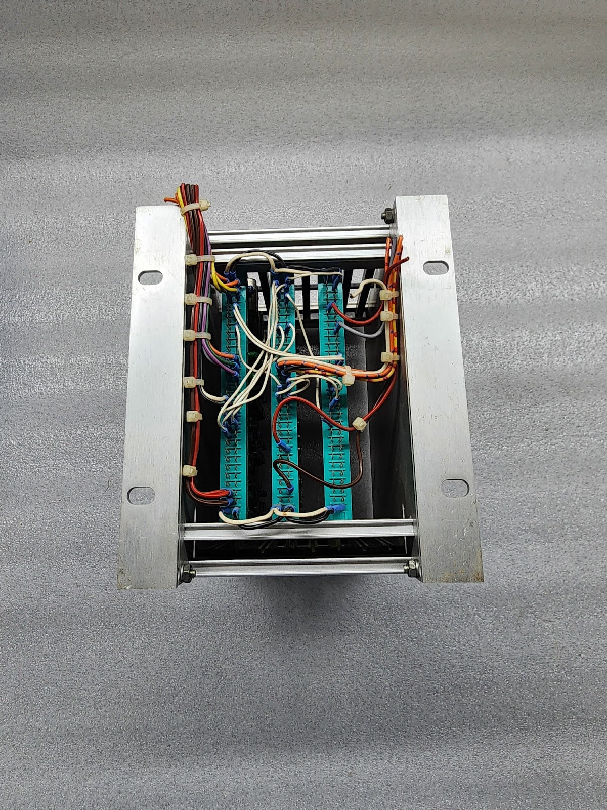 BRIDGE WING MANEOUVRE HE220032A HE220031A HE220030A N-NN 053 N-NN 052 N-NN 051