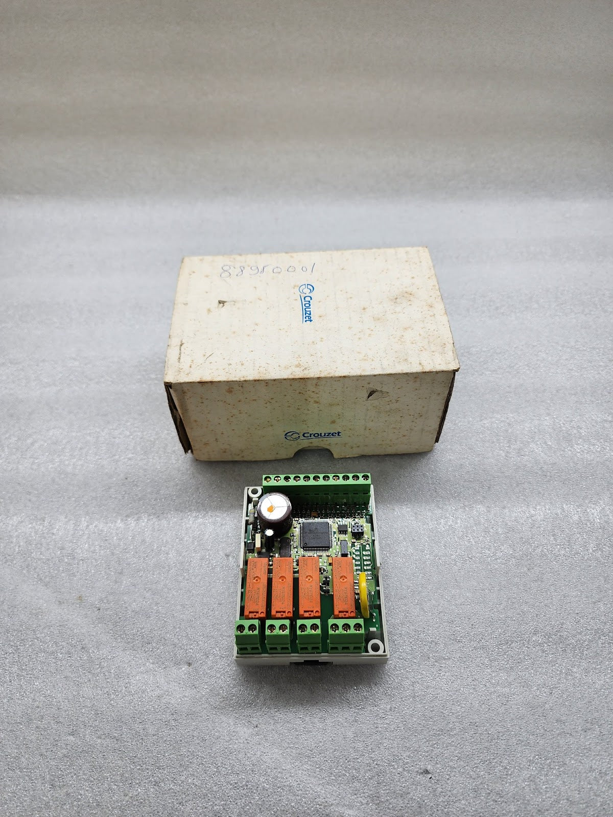 CROUZET CN12 CONTROLLER 88950001 24VDC