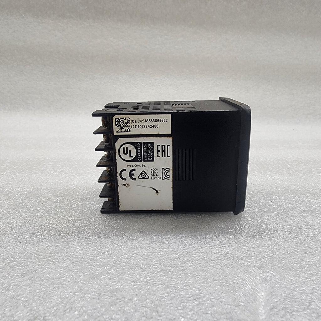 OMRON E5CC-OX2ASM-800 DIGITAL CONTROLLER 100-240VAC