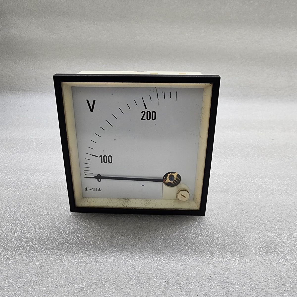 VOLT METER 0-250V