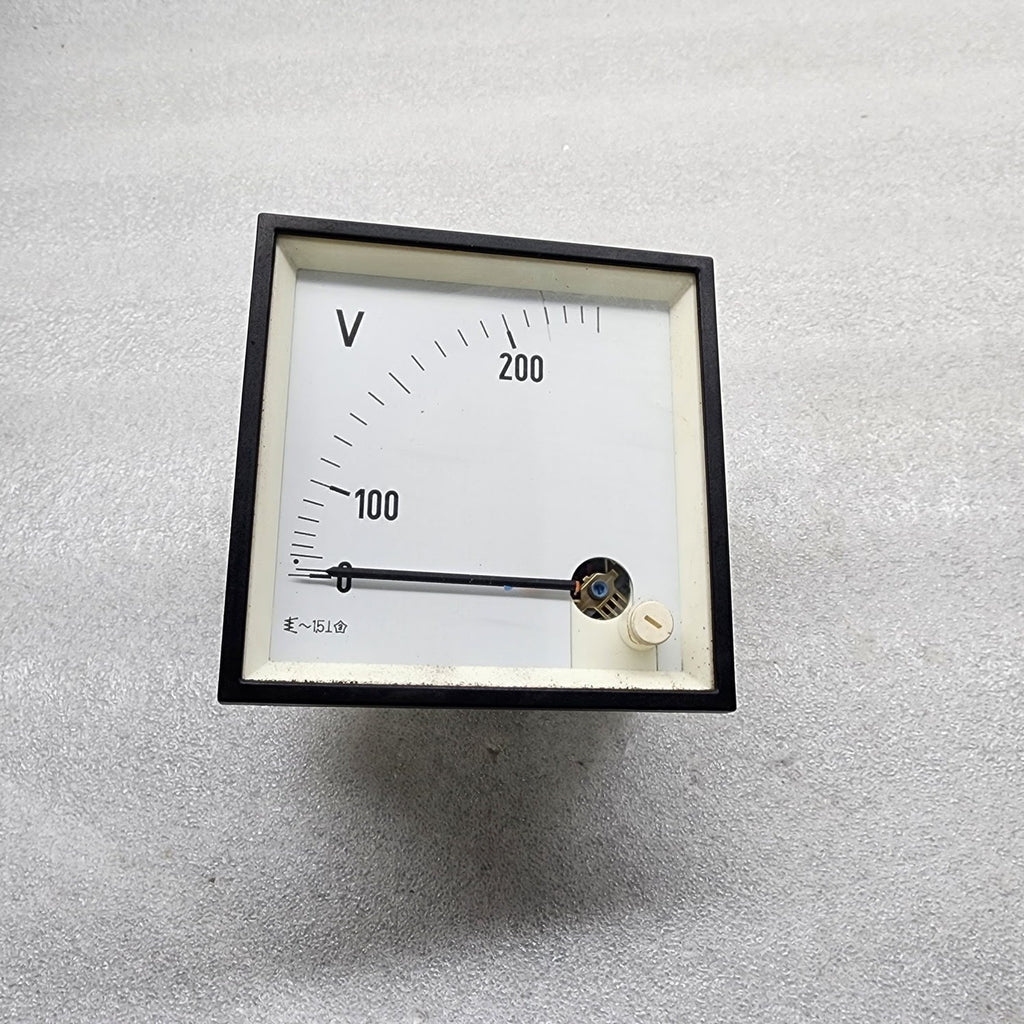 VOLT METER 0-250V