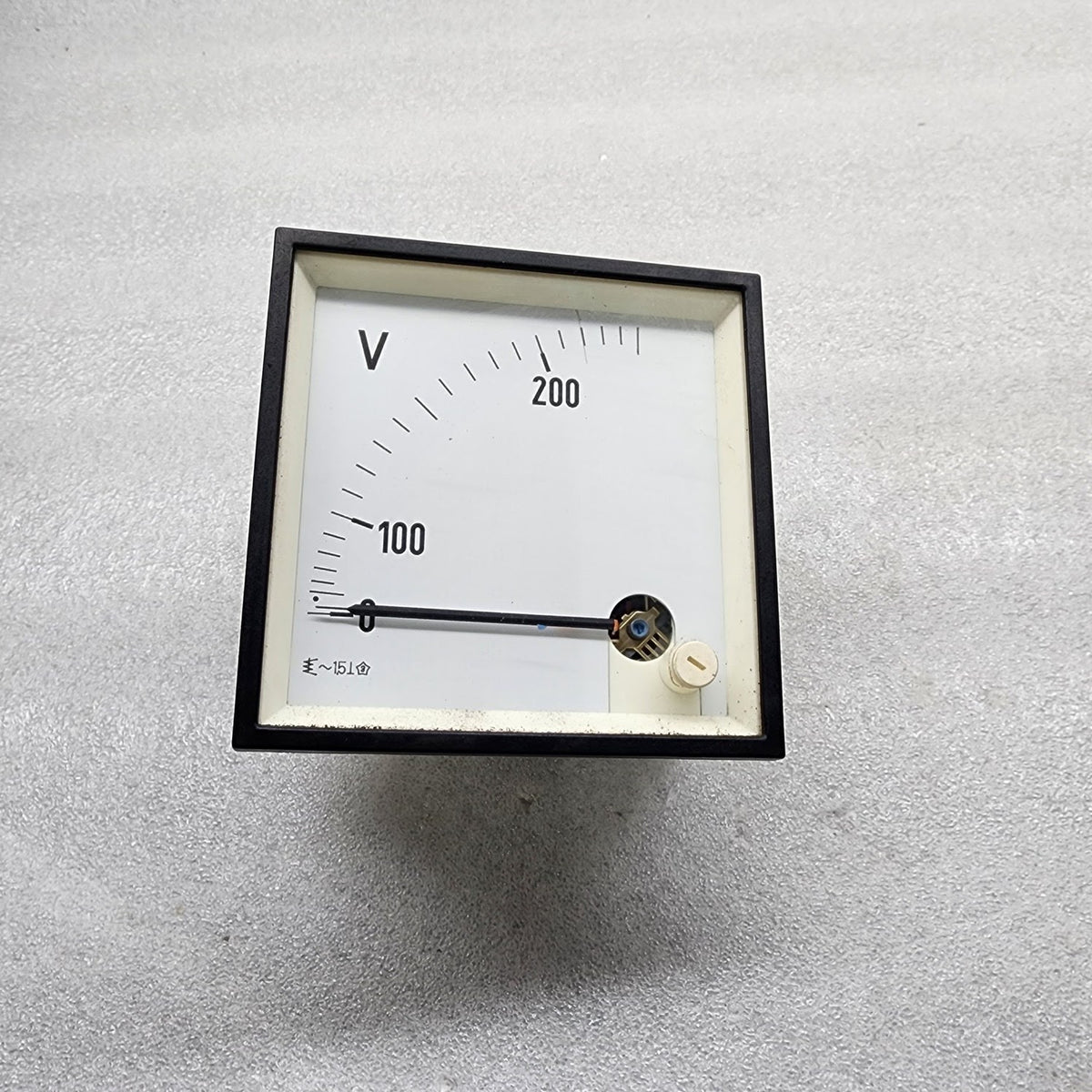 VOLT METER 0-250V