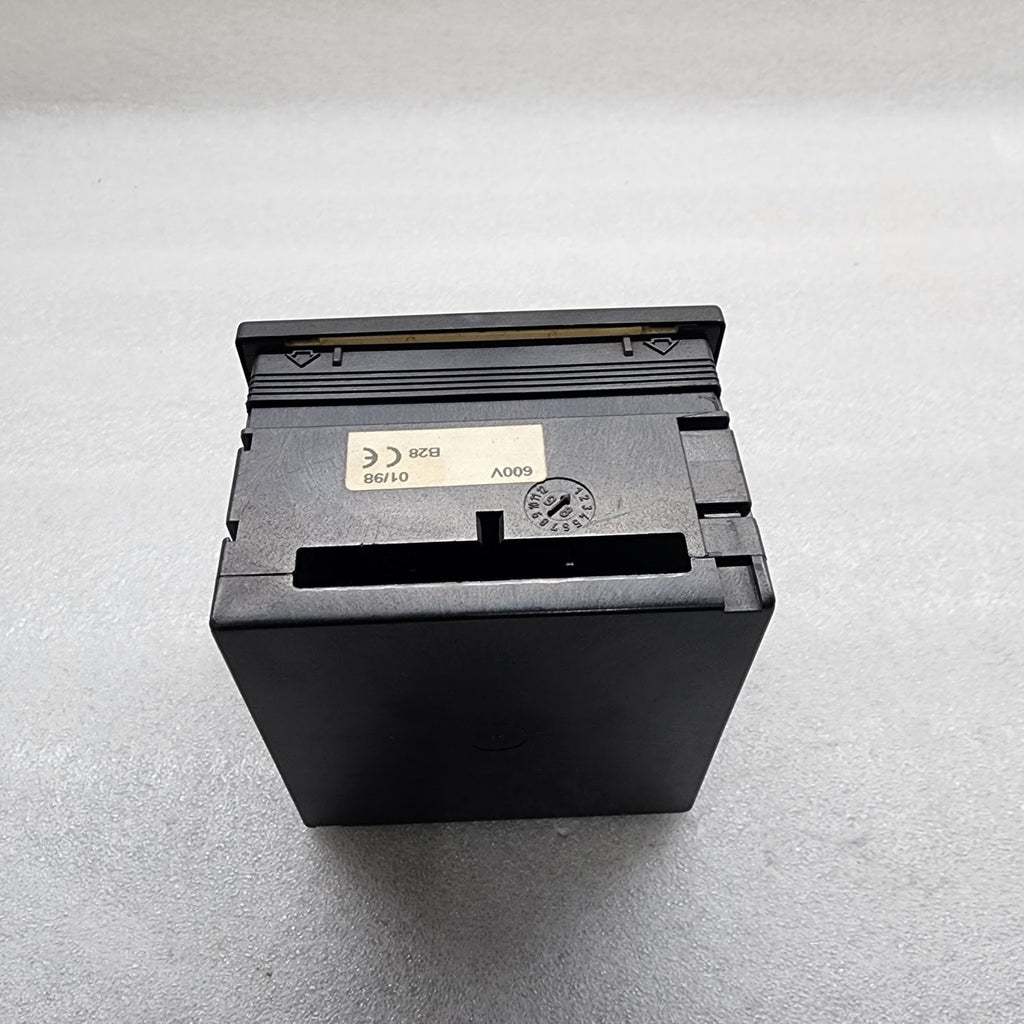VOLT METER 0-600V