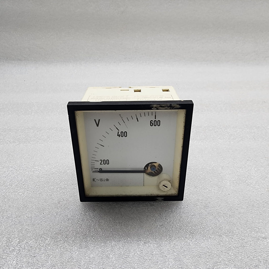 VOLT METER 0-600 V