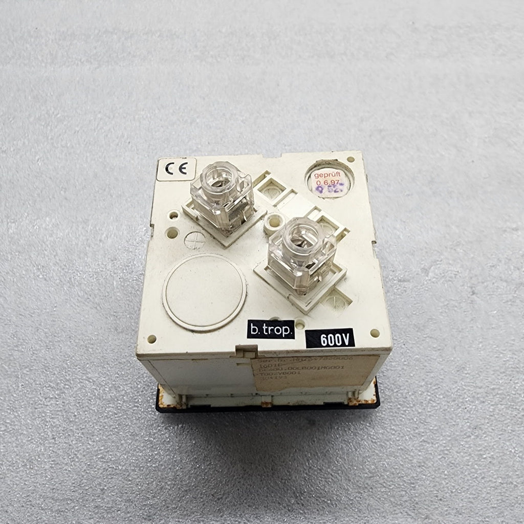 VOLT METER 0-600 V