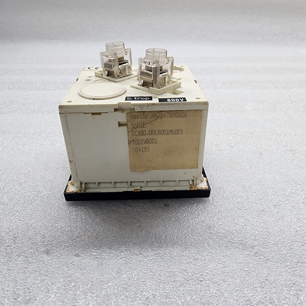 VOLT METER 0-600 V