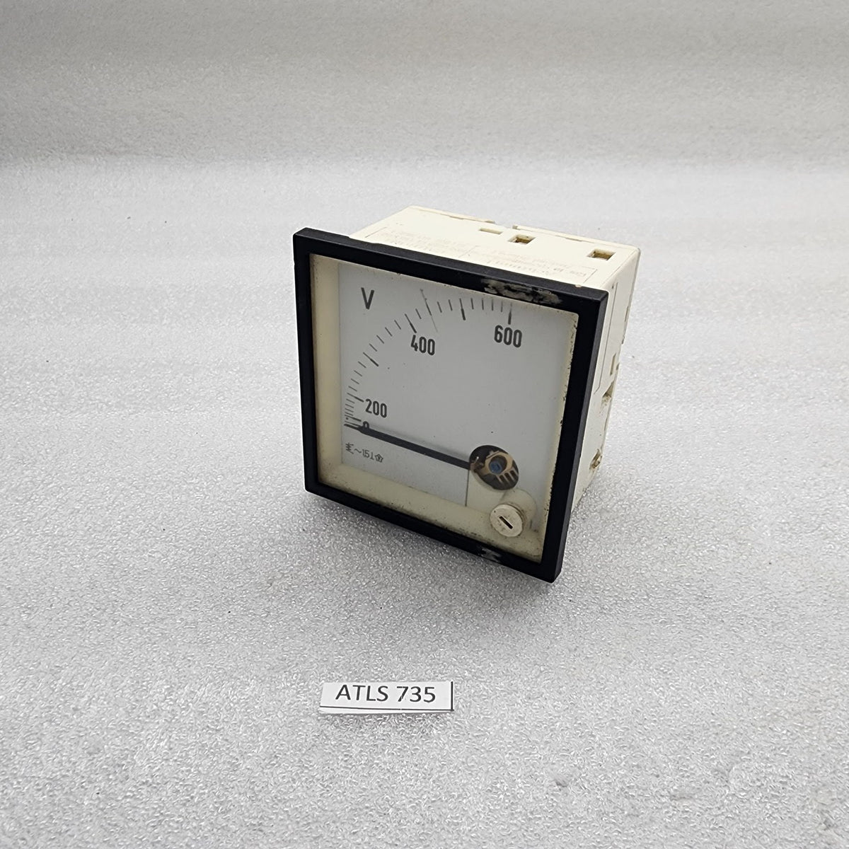 VOLT METER 0-600 V
