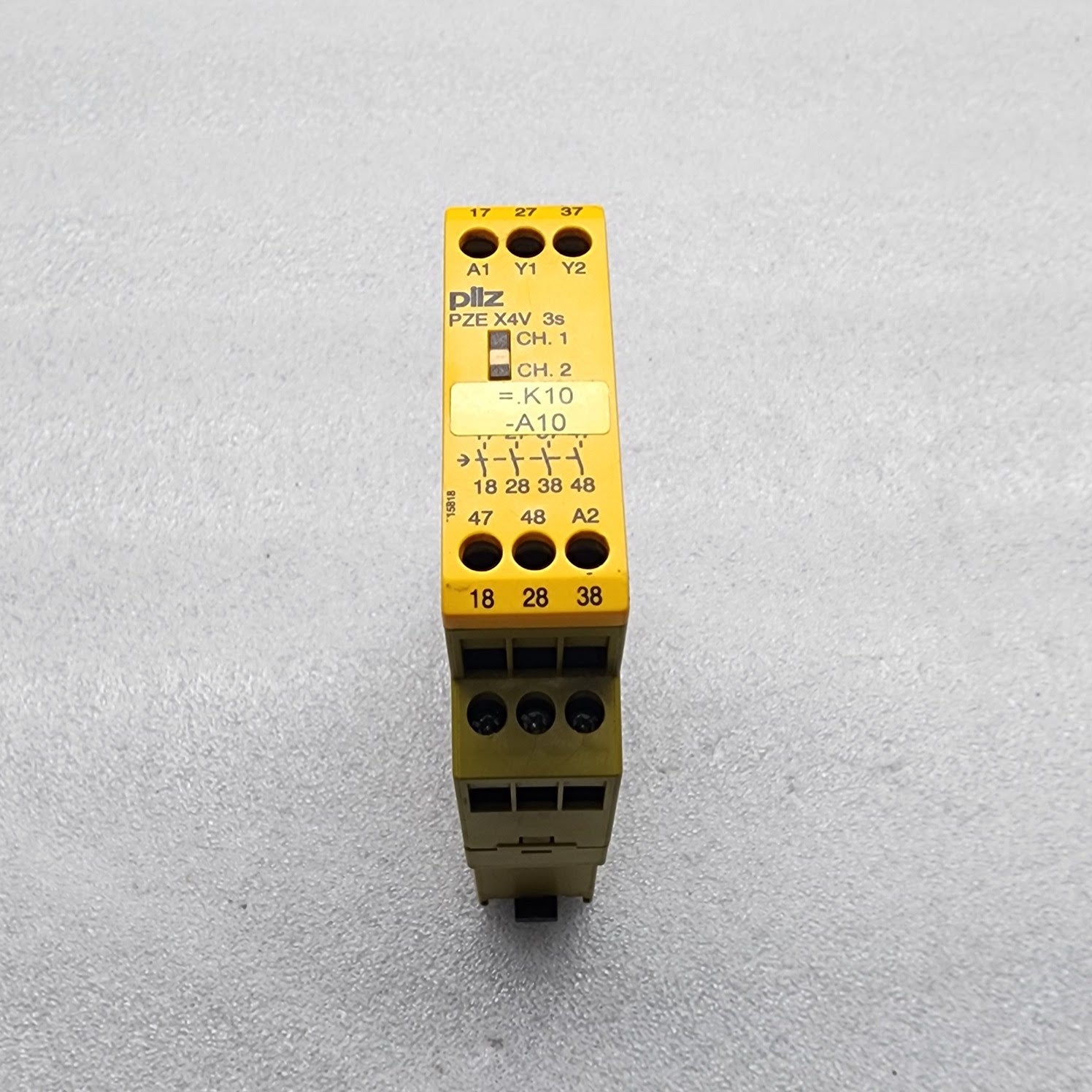 PILZ PZE X4V EXPANSION MODULE SAFETY RELAY 774583
