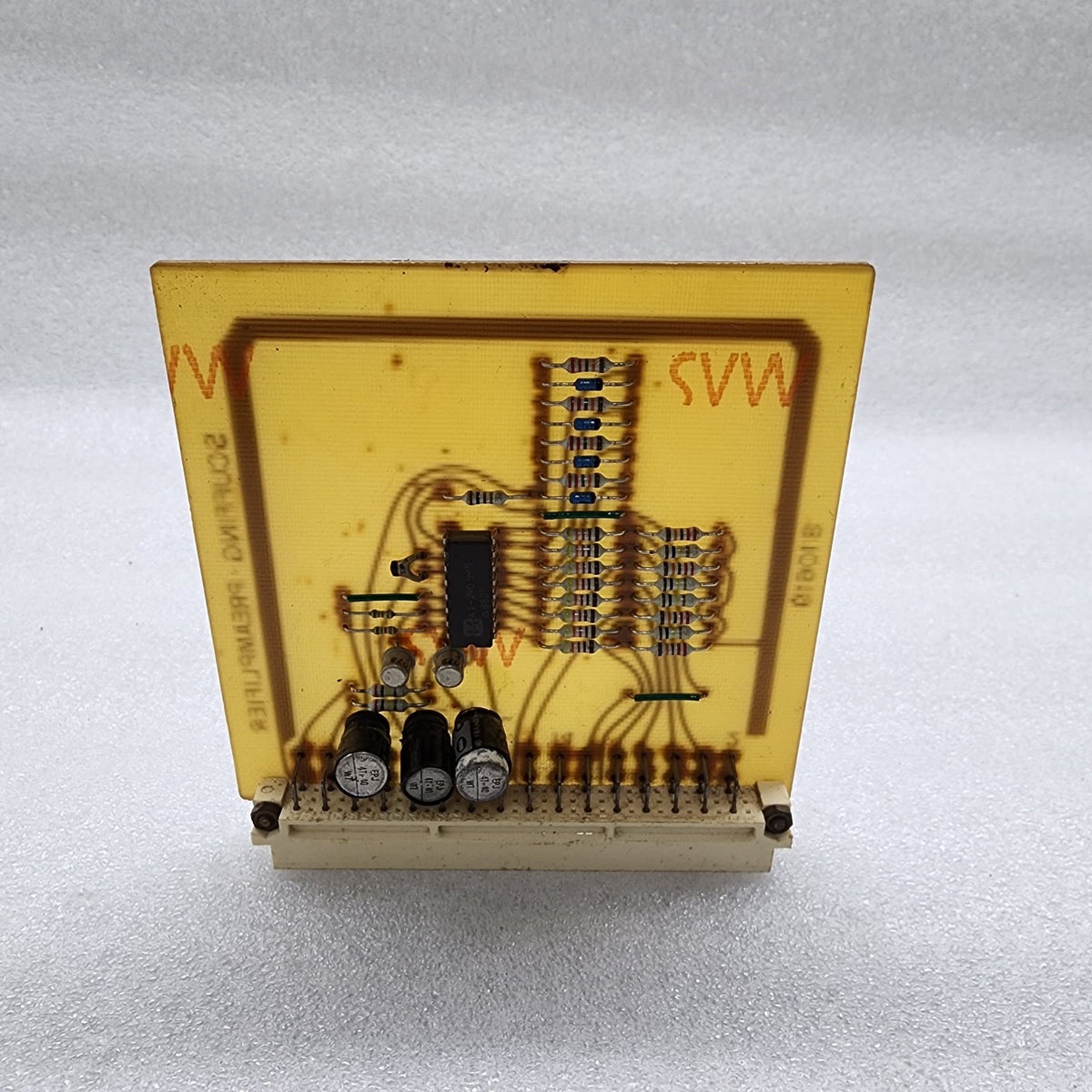 SCUFFING 810619 PREAMPLIFIER