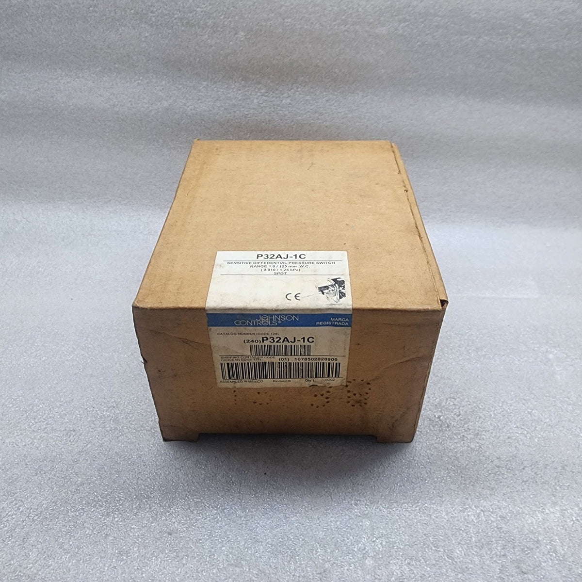 JOHNSON CONTROLS P32AJ-1 PRESSURE SWITCH 1.25KPA P32AJ-1C