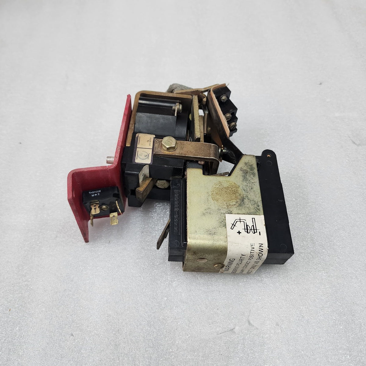 SIEMENS 14-193-825-586 MAGNETIC CONTACTOR 210A 14429-335001 COIL VOLTAGE 240-500