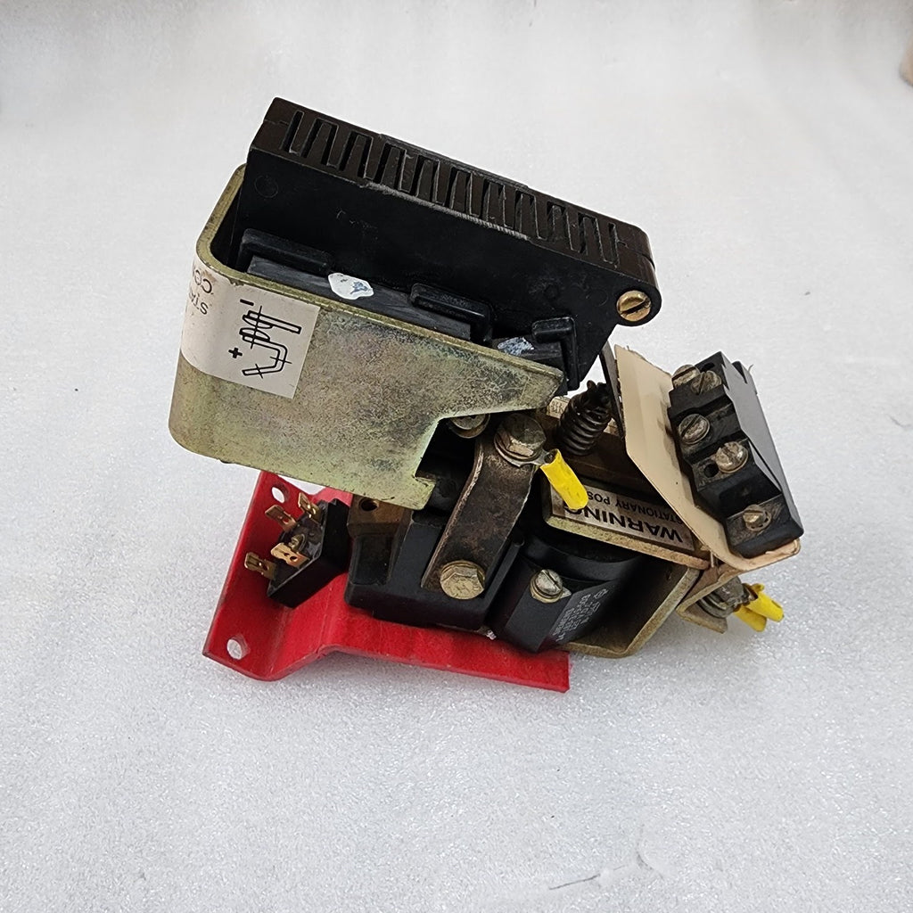 SIEMENS 14-193-825-586 MAGNETIC CONTACTOR 210A 14429-335001 COIL VOLTAGE 240-500