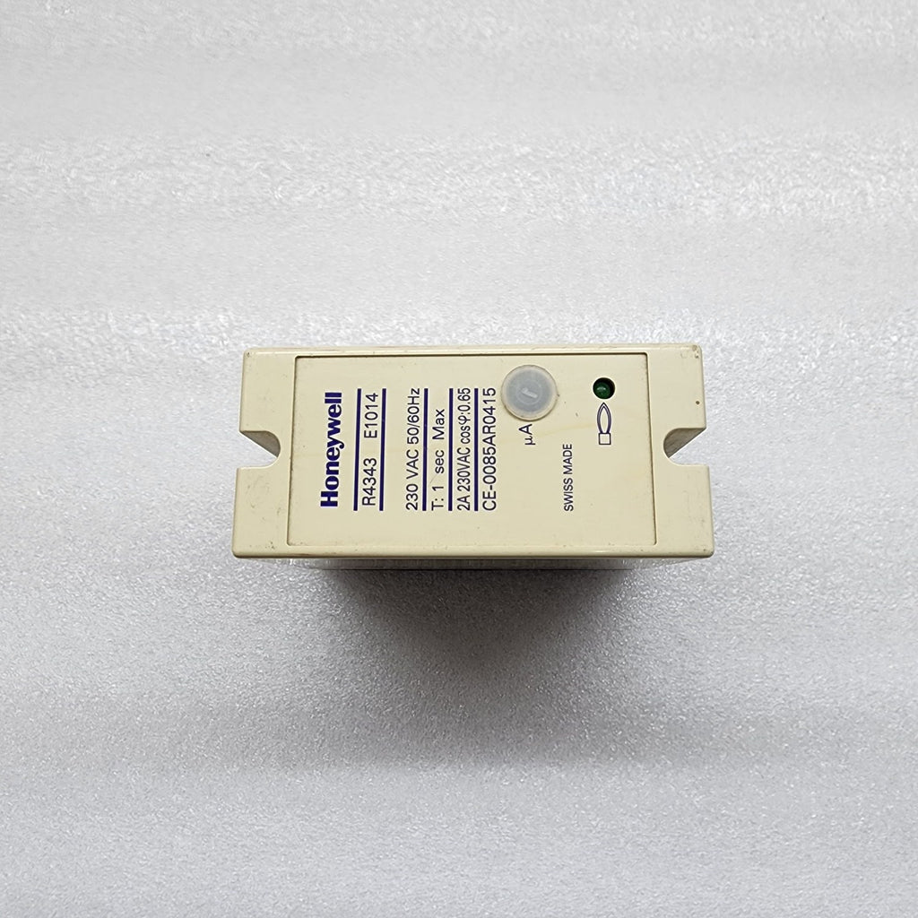 HONEYWELL R4343 E1014 FLAME RELAY 230VAC R4343E1014