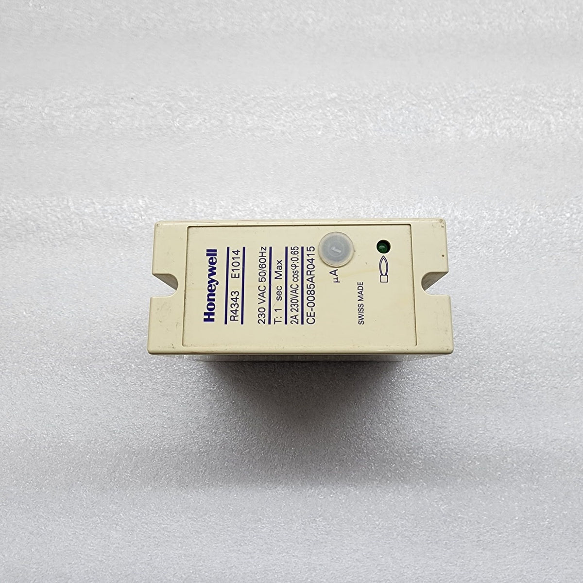 HONEYWELL R4343 E1014 FLAME RELAY 230VAC R4343E1014