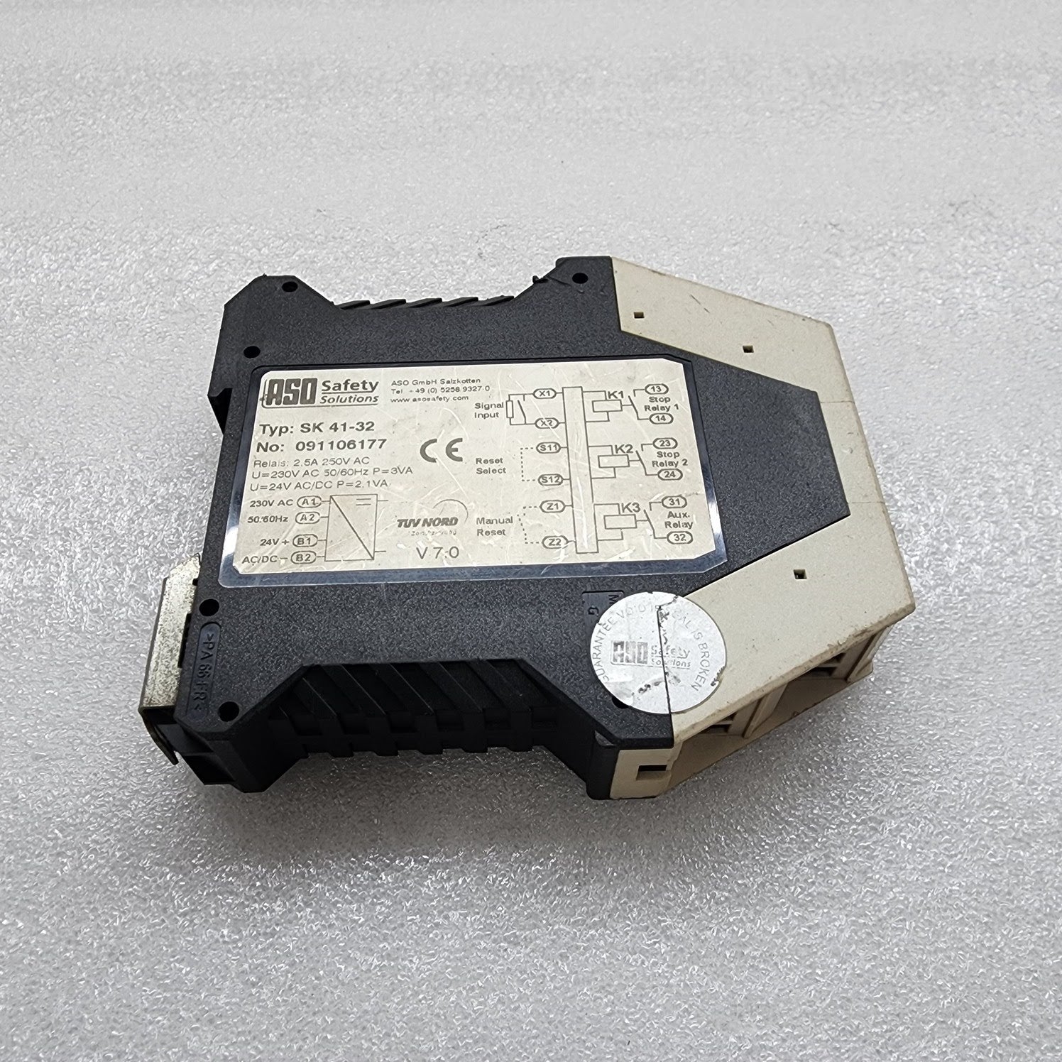 ASO SAFETY SK 41-32 SAFETY RELAY 091106177 230VAC/24VUC