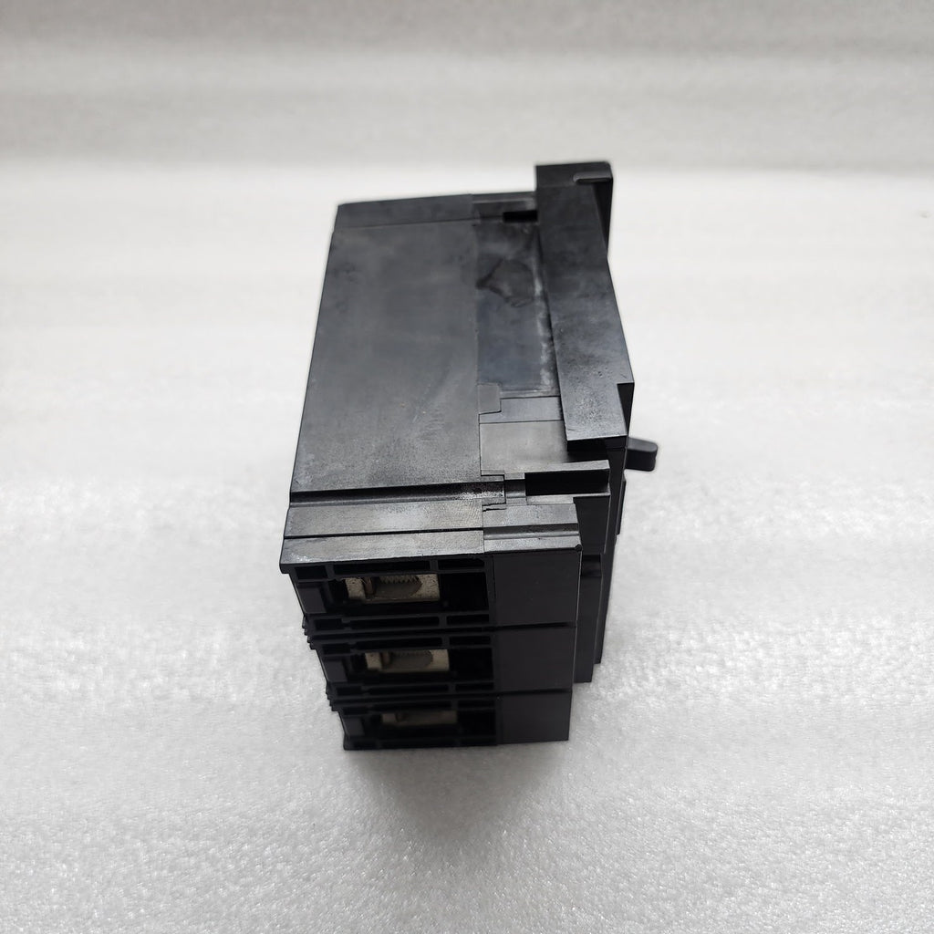 SQUARE D HJA36100 3-POLE CIRCUIT BREAKER 100A WITHOUT LINKAGE