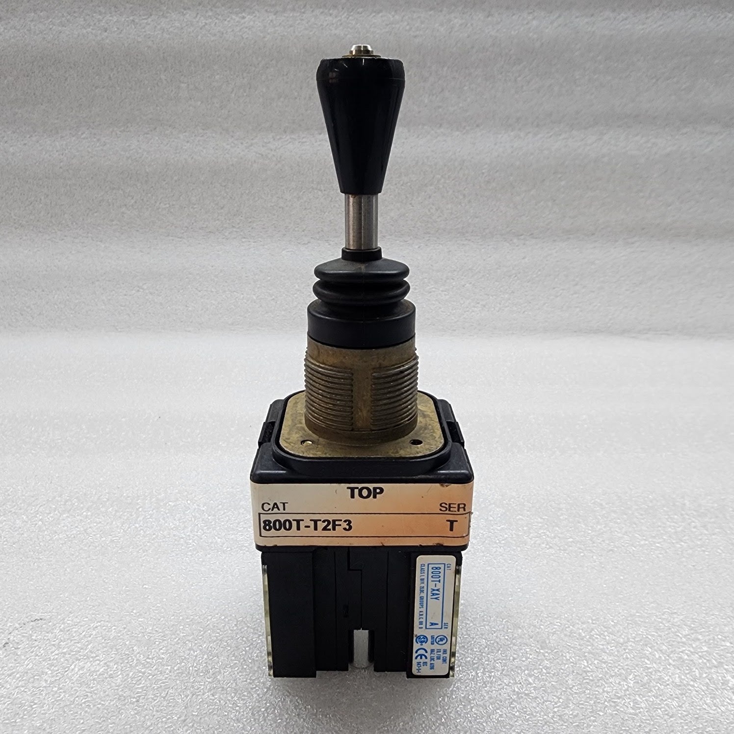 ALLEN BRADLEY CAT 800T-T2F3 SER T CONTACT JOYSTICK 800T-XAY