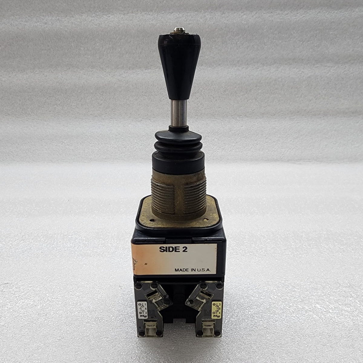 ALLEN BRADLEY CAT 800T-T2F3 SER T CONTACT JOYSTICK 800T-XAY