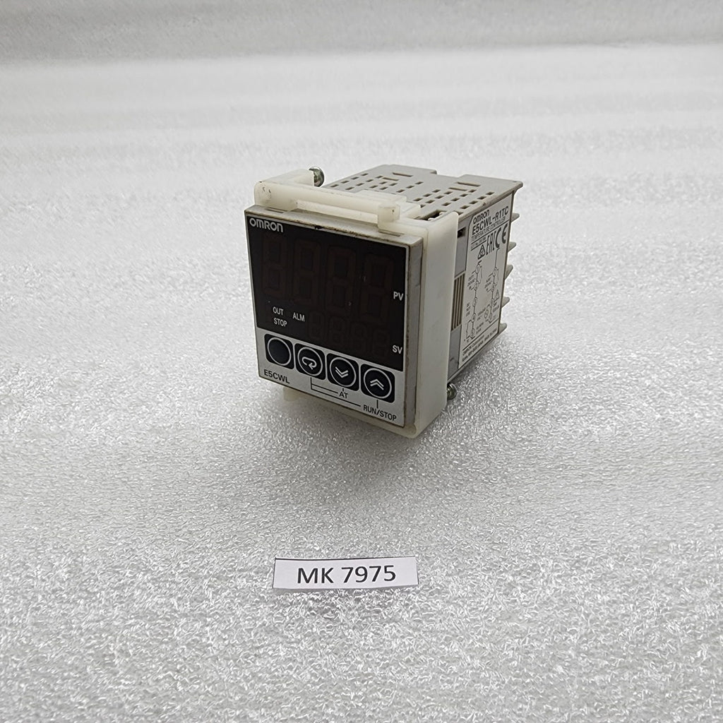 OMRON E5CWL-R1TC TEMPERATURE CONTROLLER 100-240VAC
