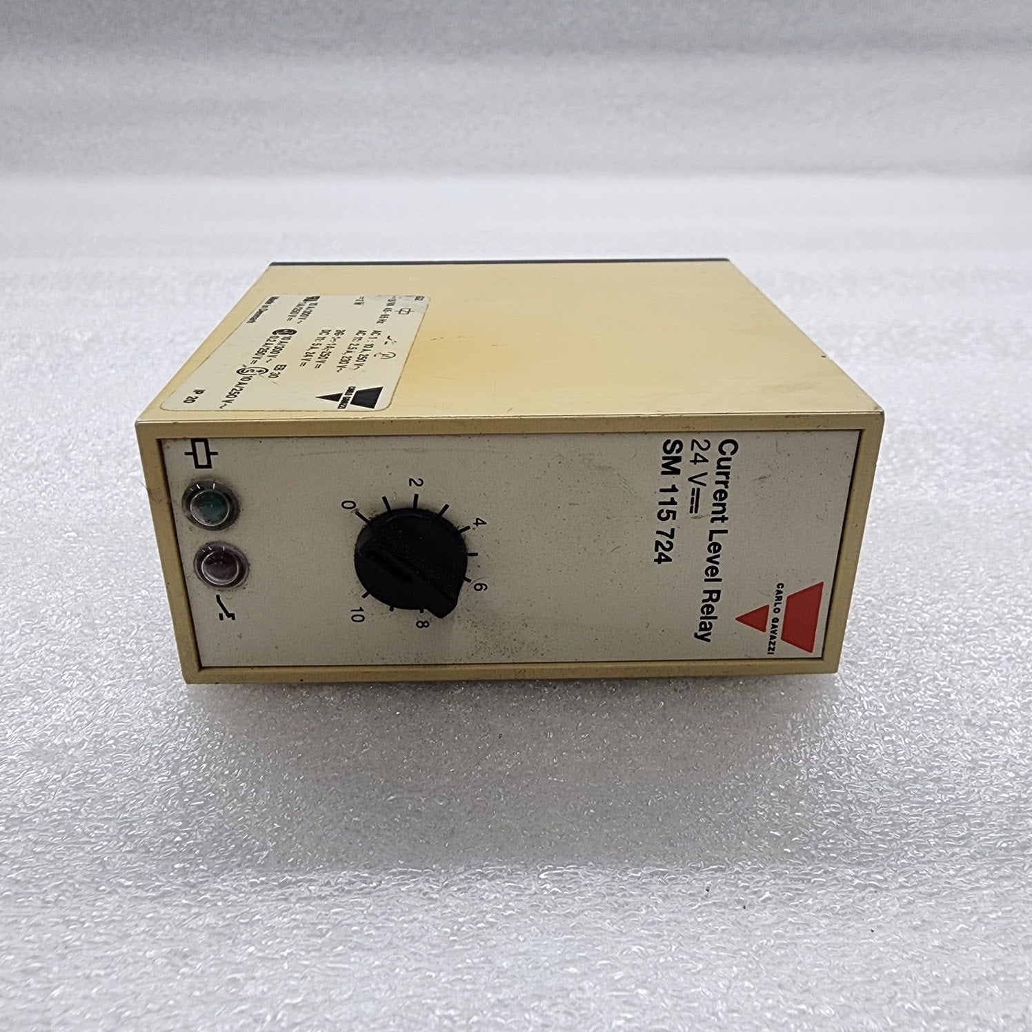 CARLO GAVAZZI SM 115 724 CURRENT LEVEL RELAY 24V